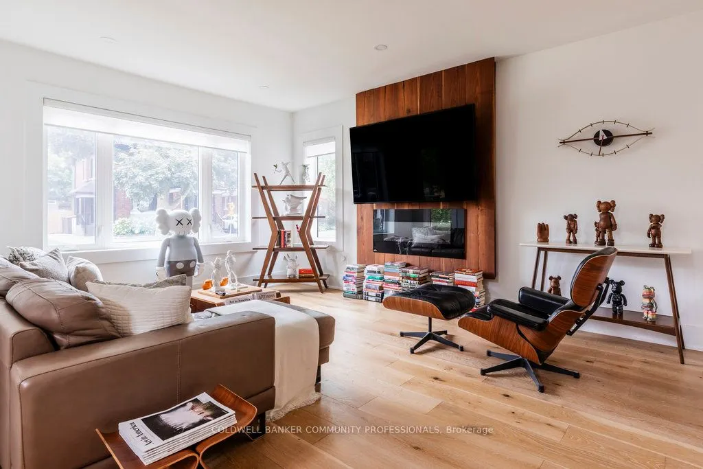 72 Rosslyn Avenue S