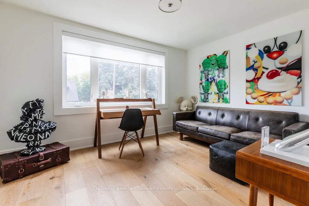 72 Rosslyn Avenue S
