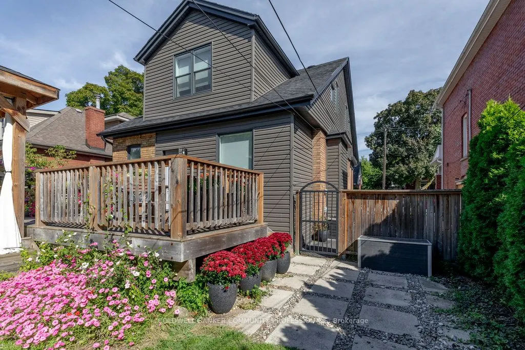 72 Rosslyn Avenue S