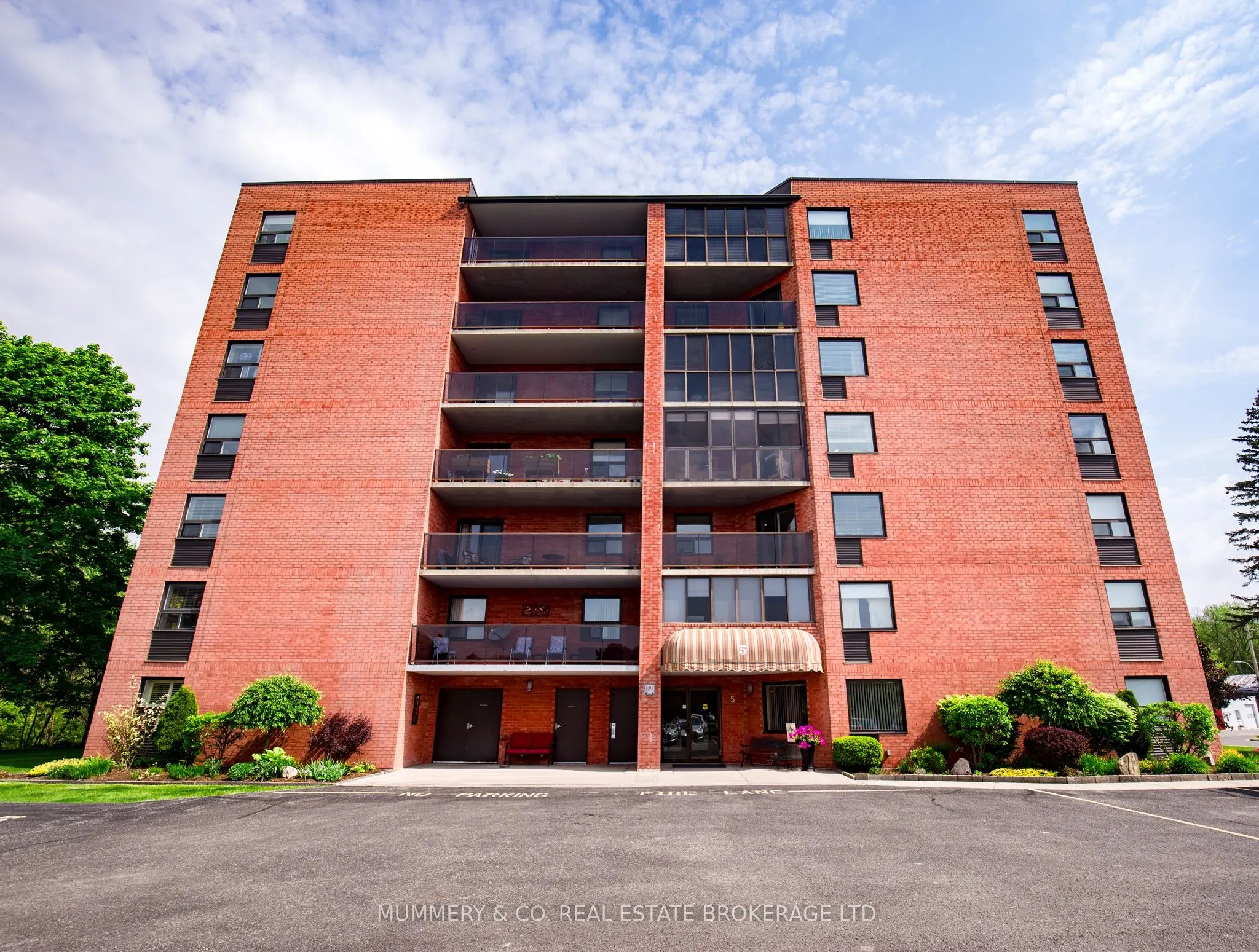 5 Mill Pond Court, #704