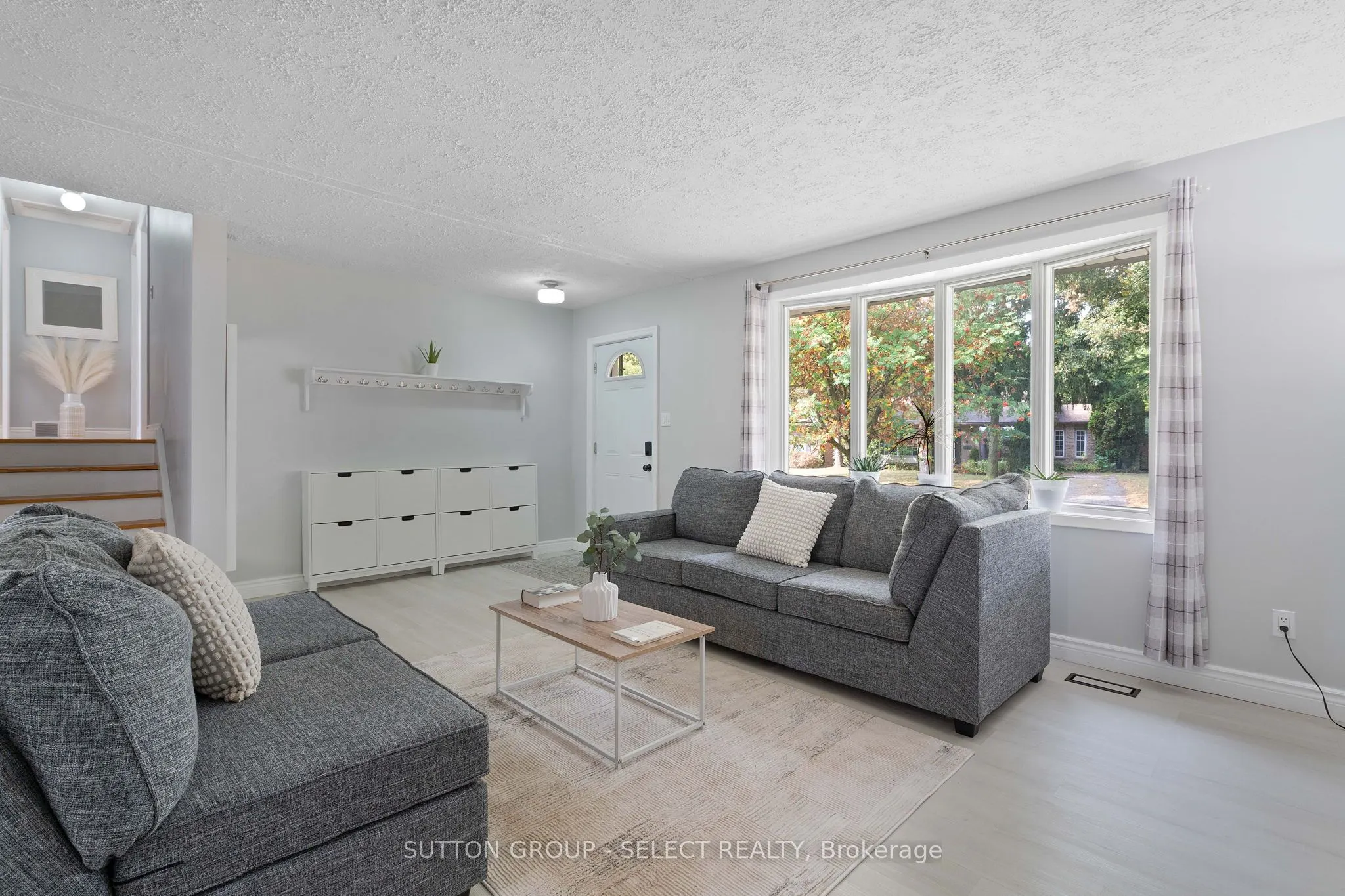 12 Kinburn Crescent