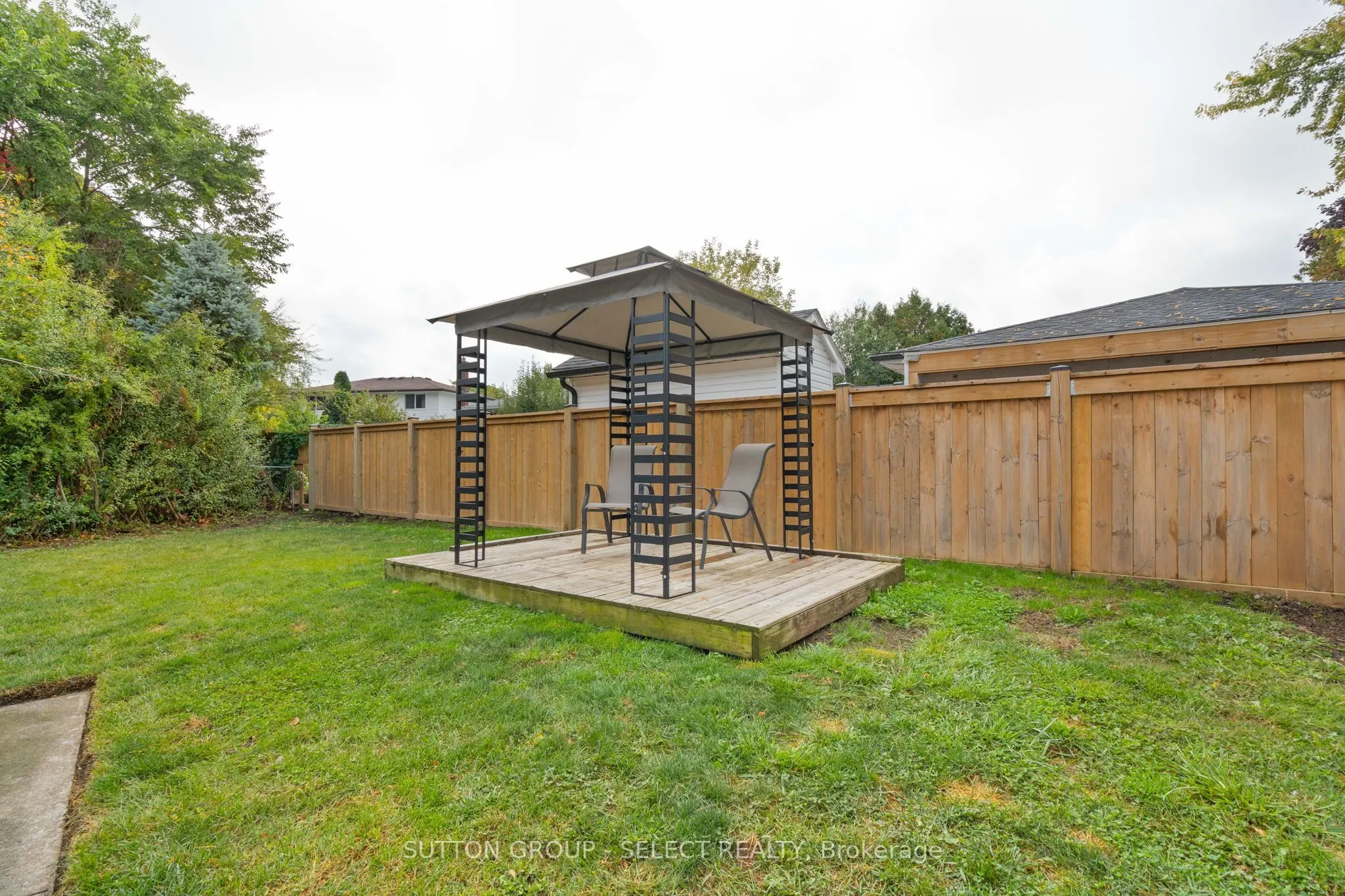 12 Kinburn Crescent