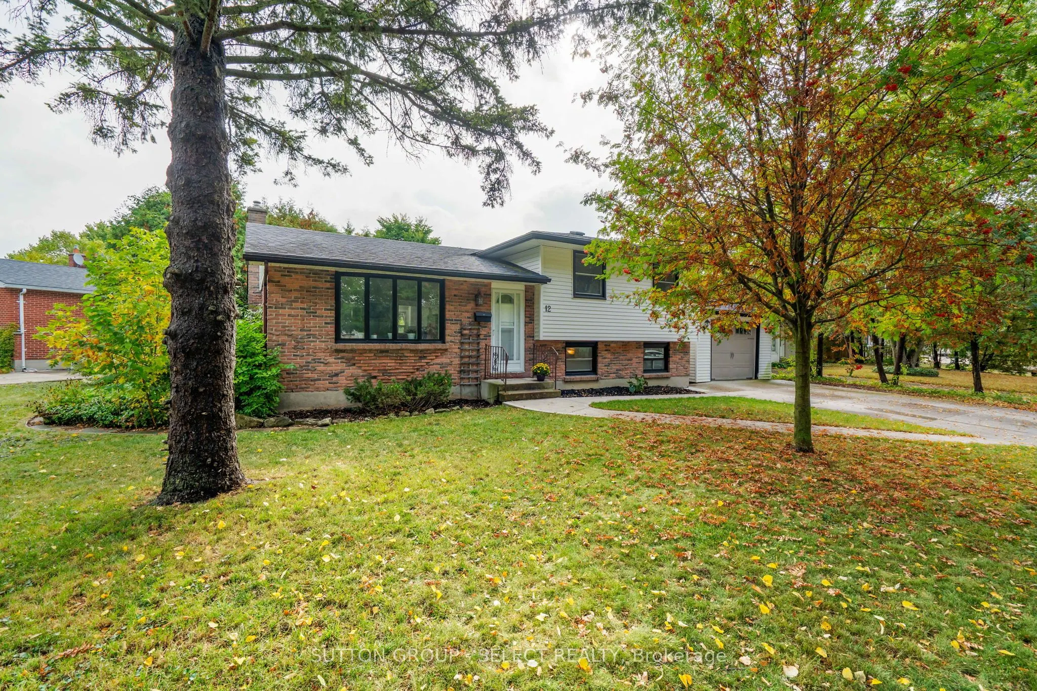 12 Kinburn Crescent