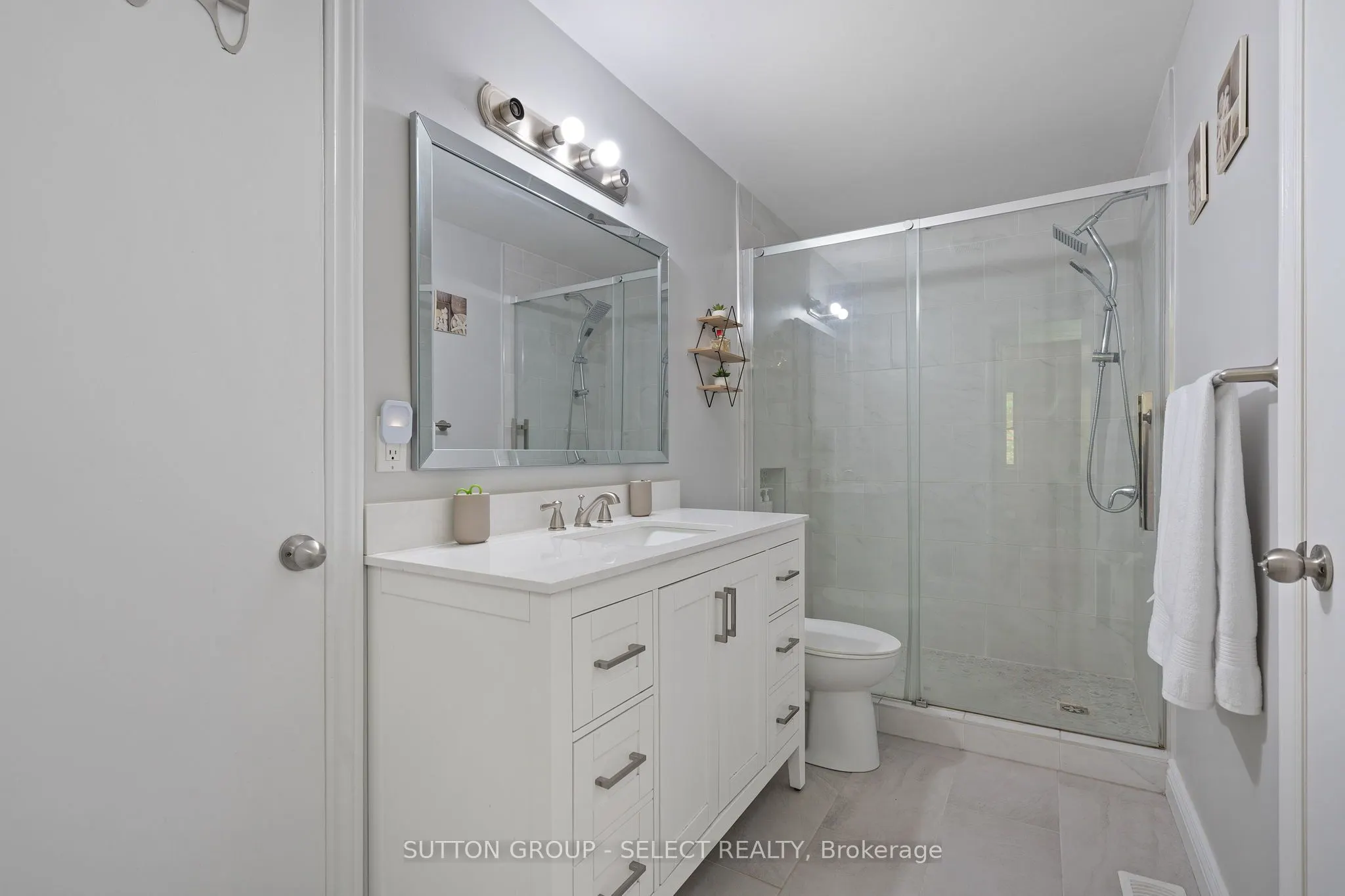 12 Kinburn Crescent