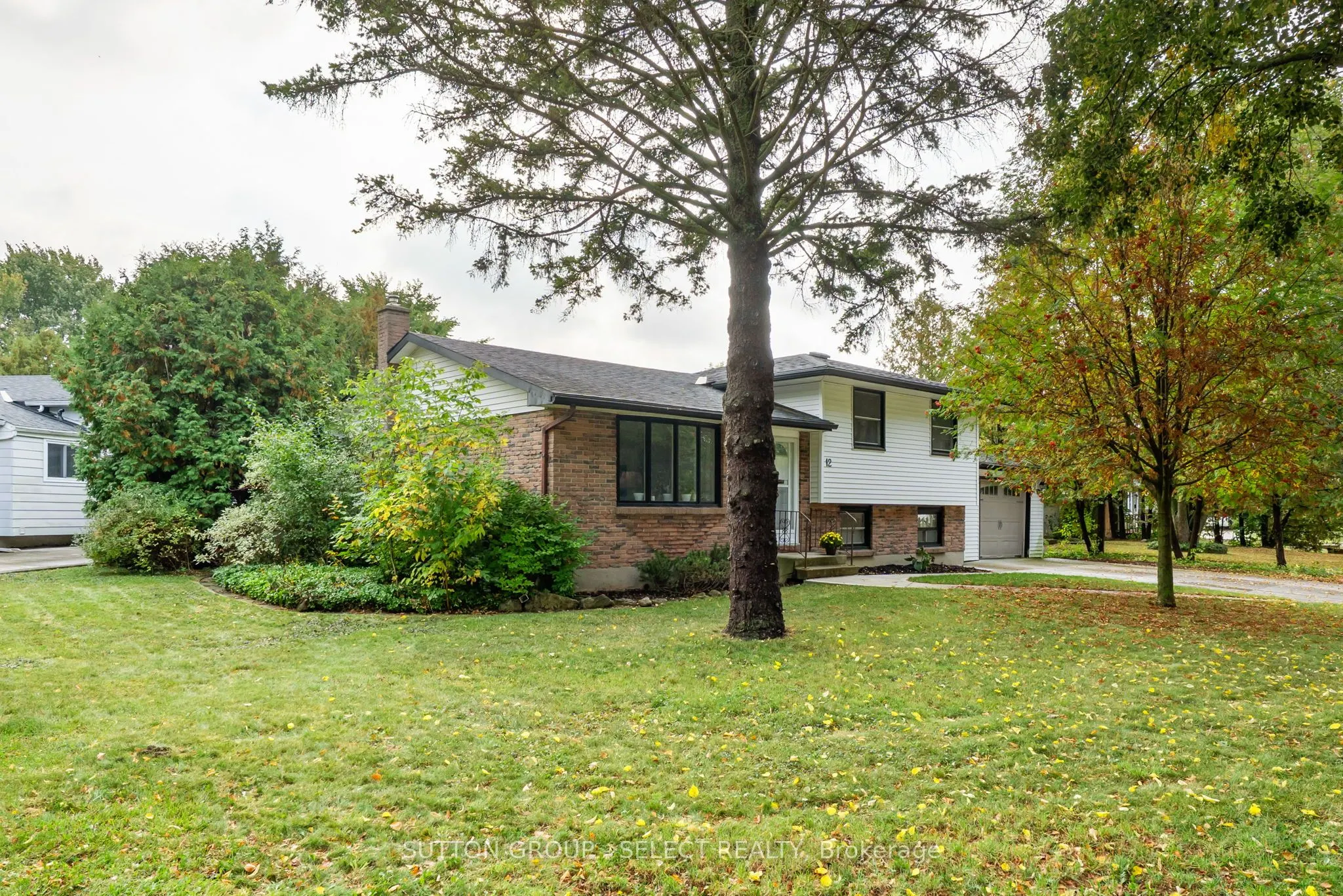 12 Kinburn Crescent
