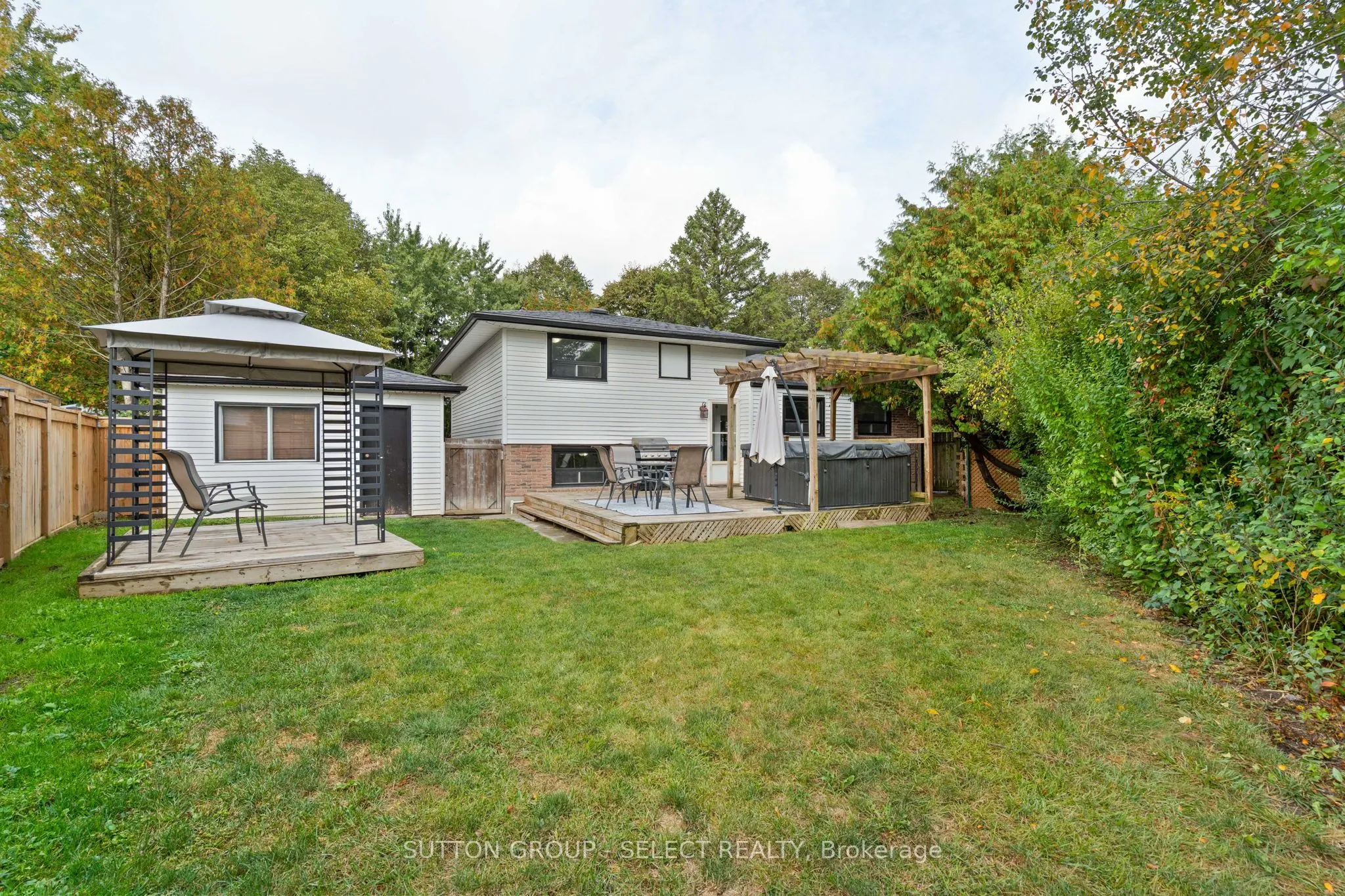 12 Kinburn Crescent
