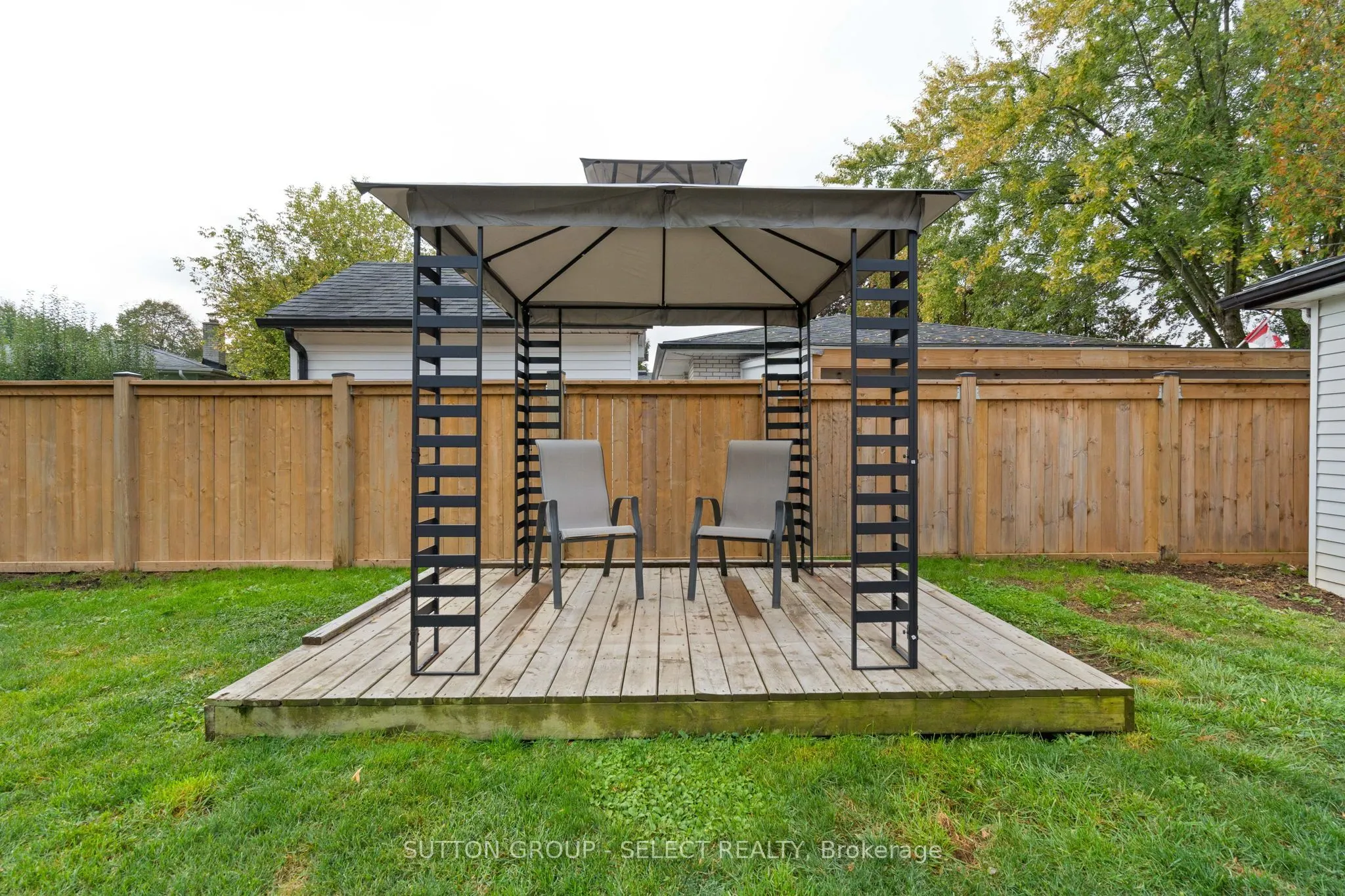 12 Kinburn Crescent