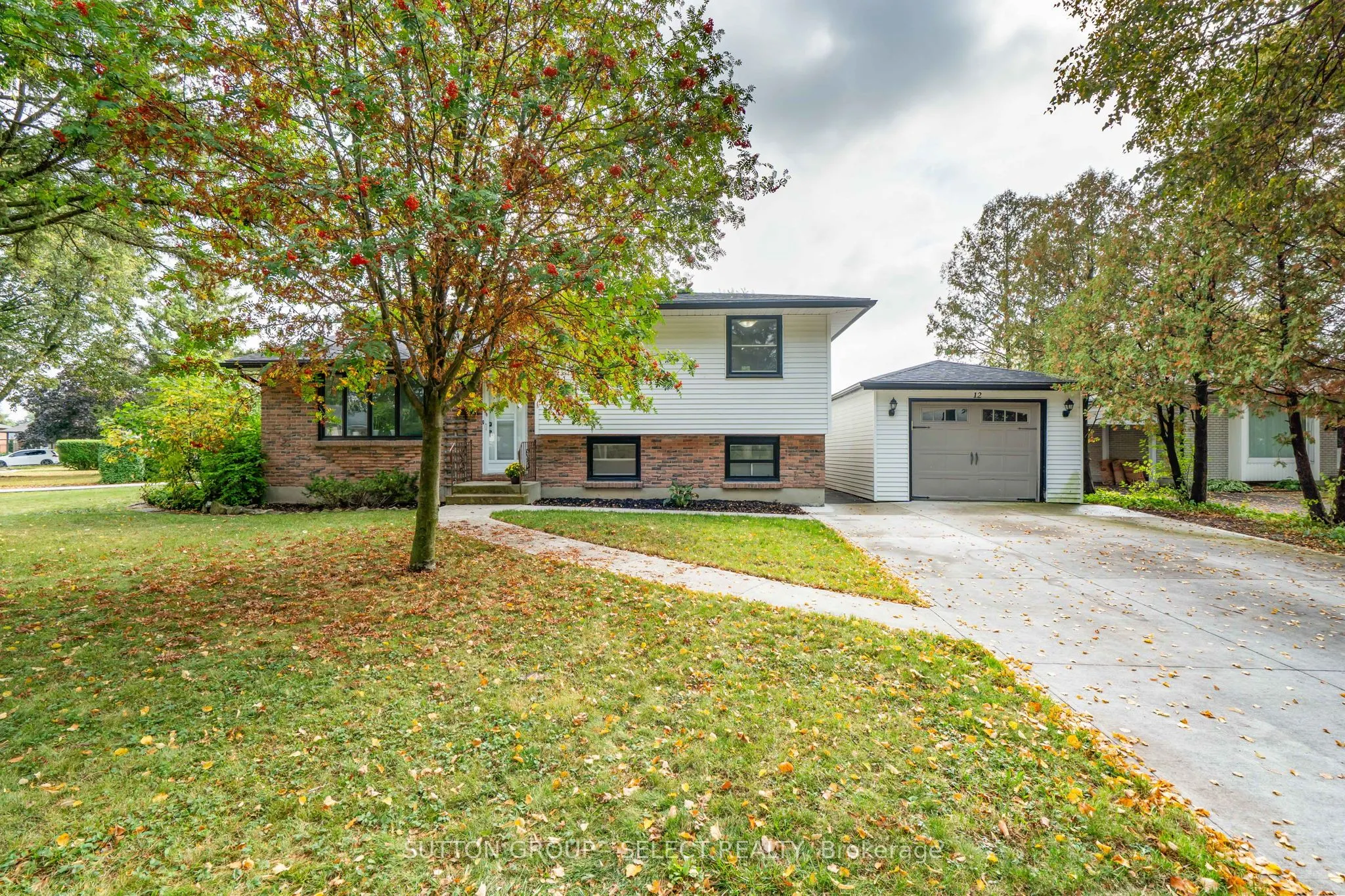 12 Kinburn Crescent