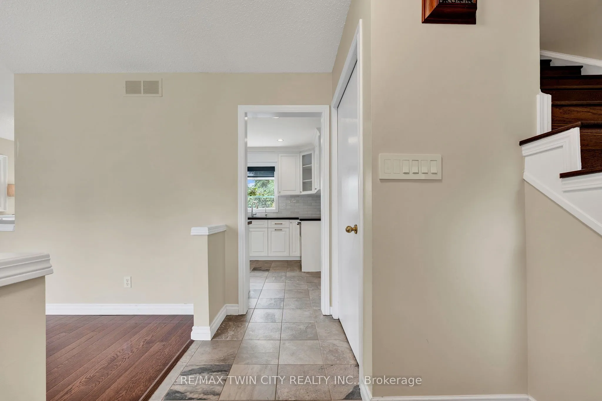 148 Candlewood Crescent