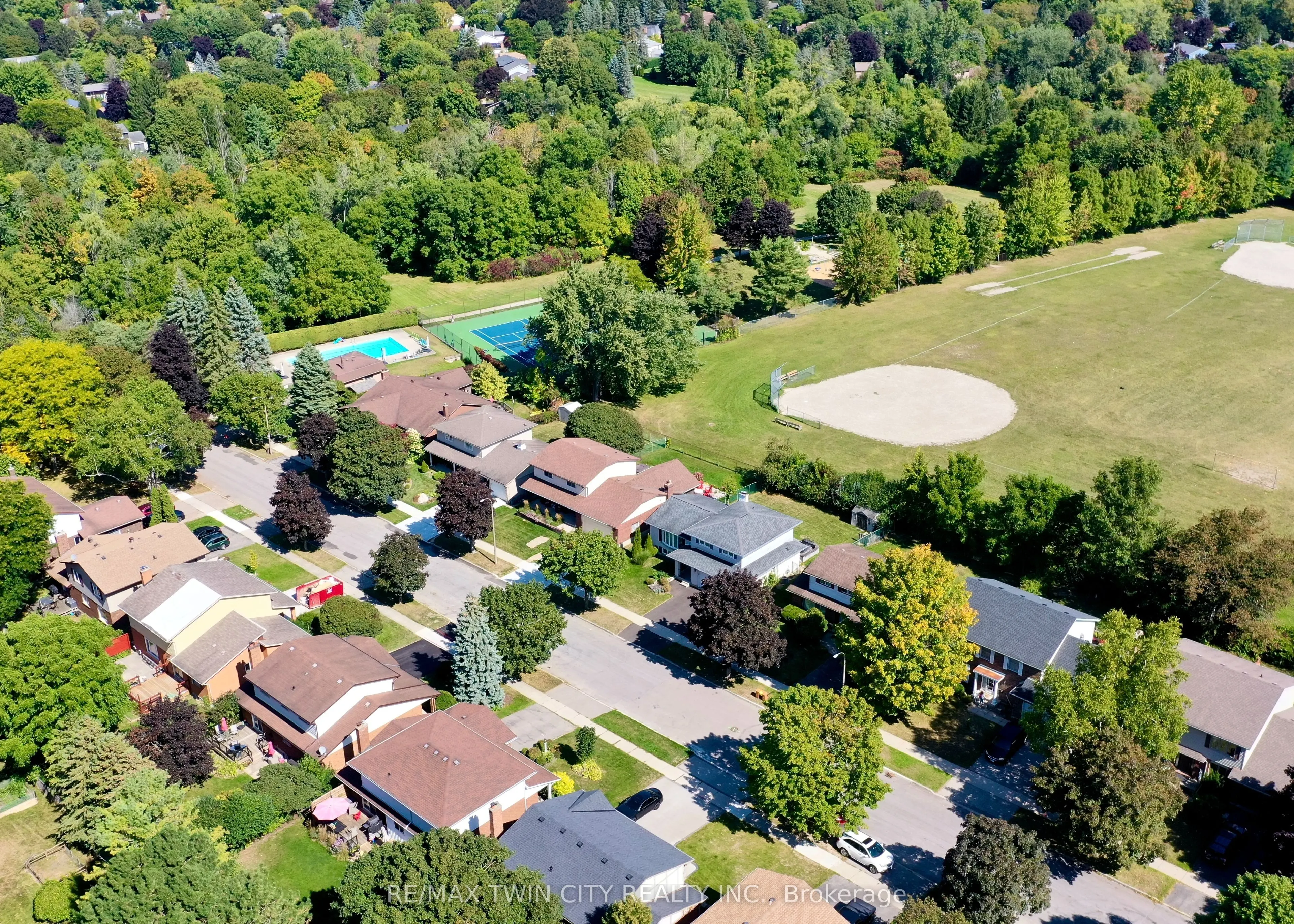 148 Candlewood Crescent