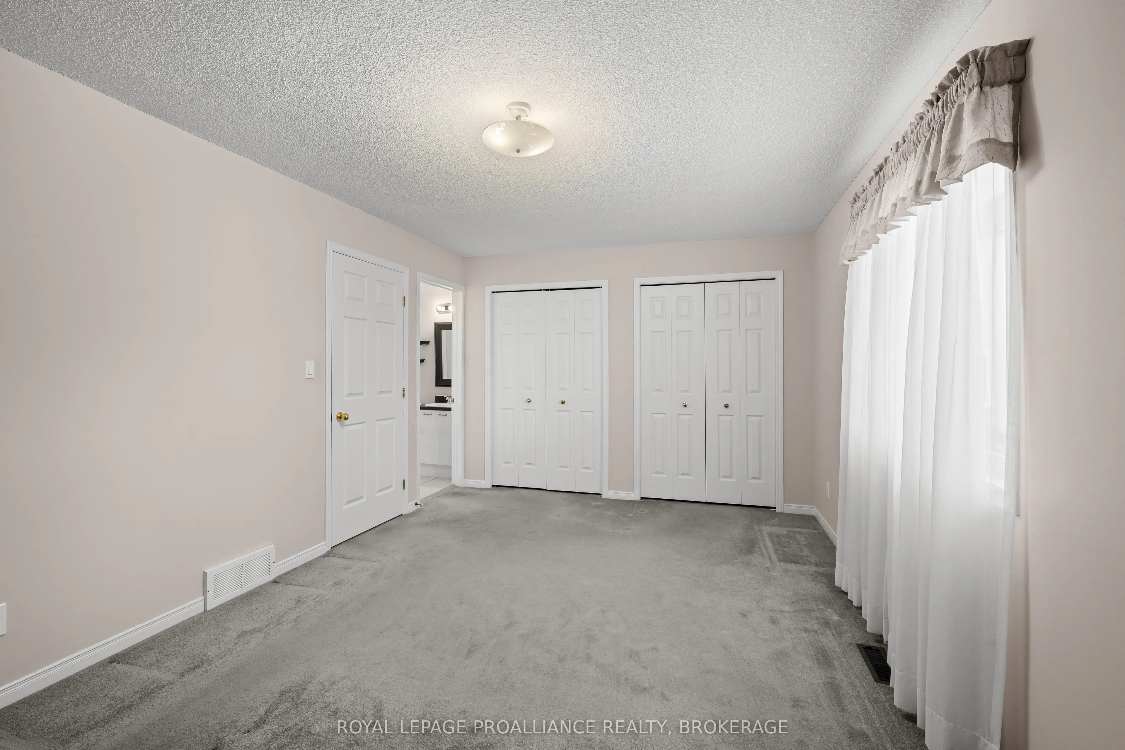 1264 Historic Way