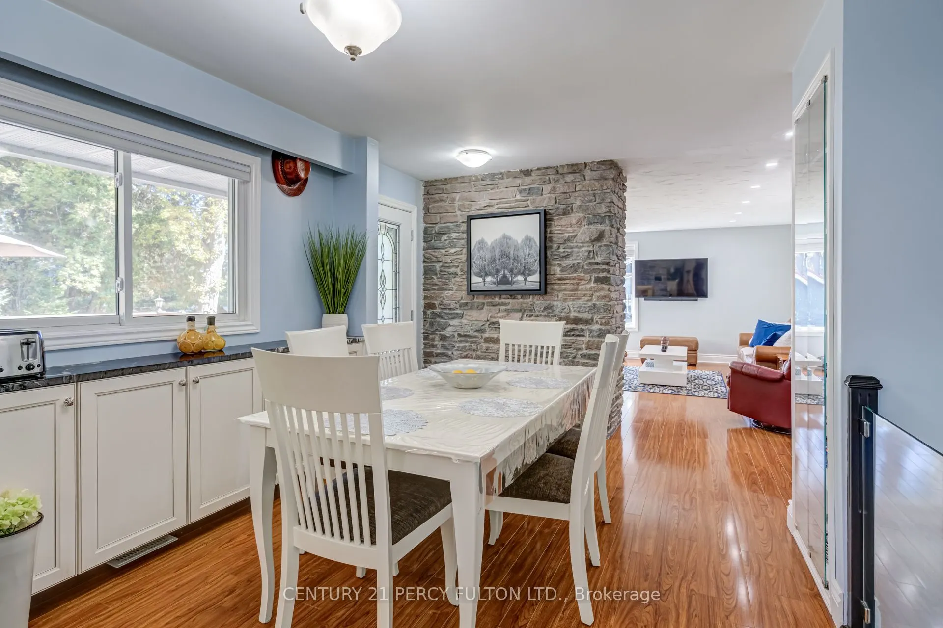 15166 Highway 118