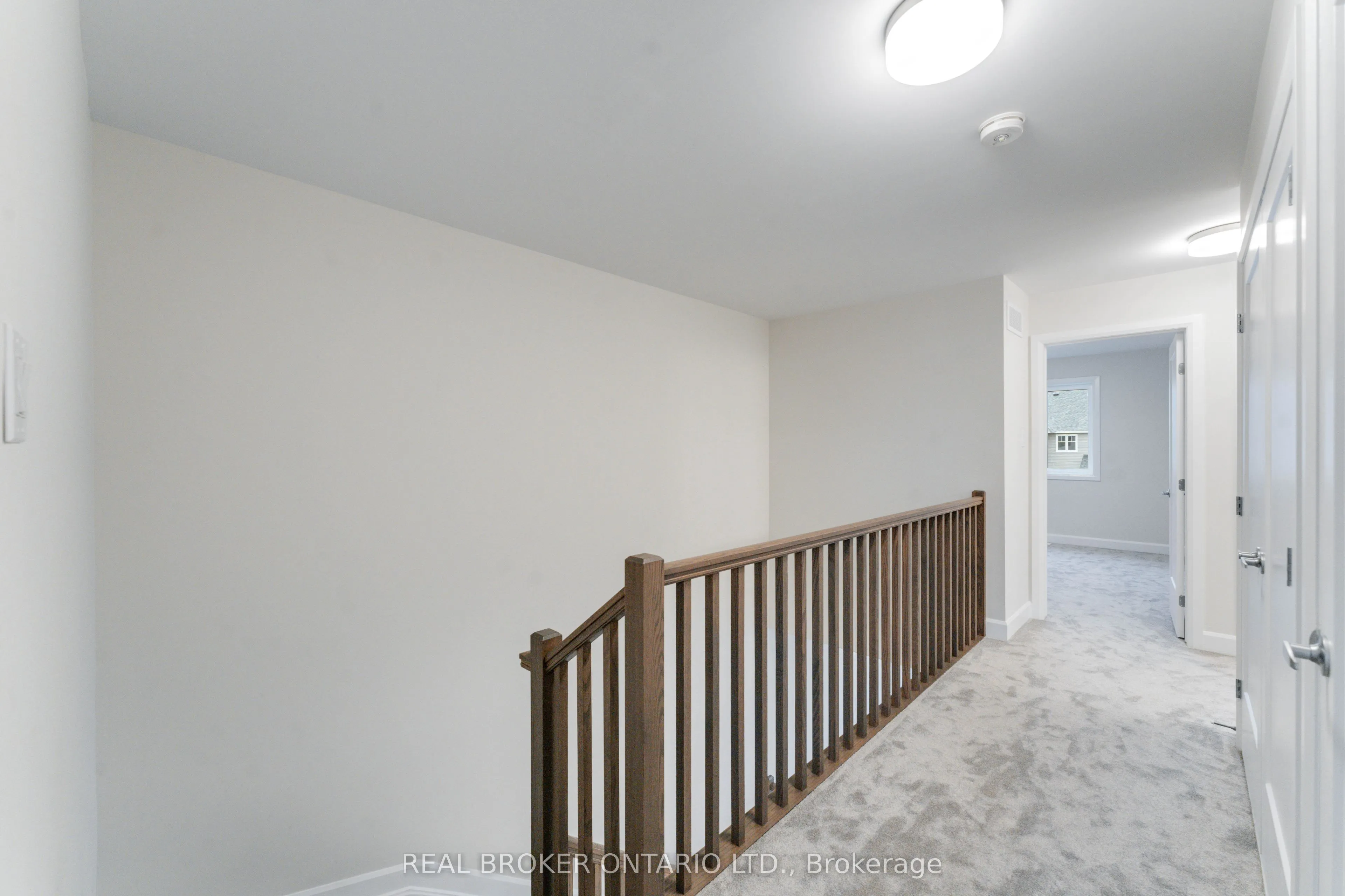 744 Maverick Crescent