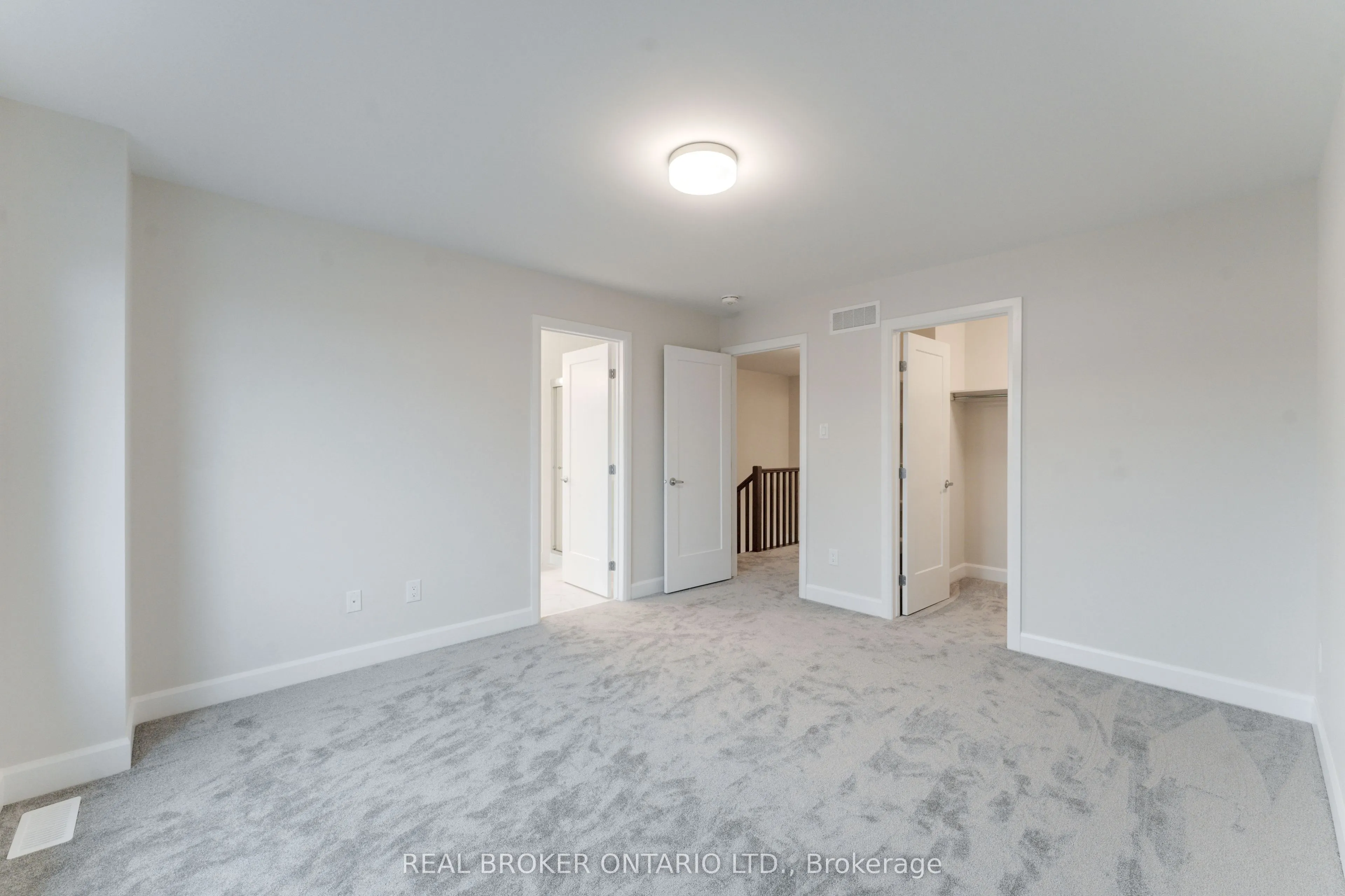 744 Maverick Crescent