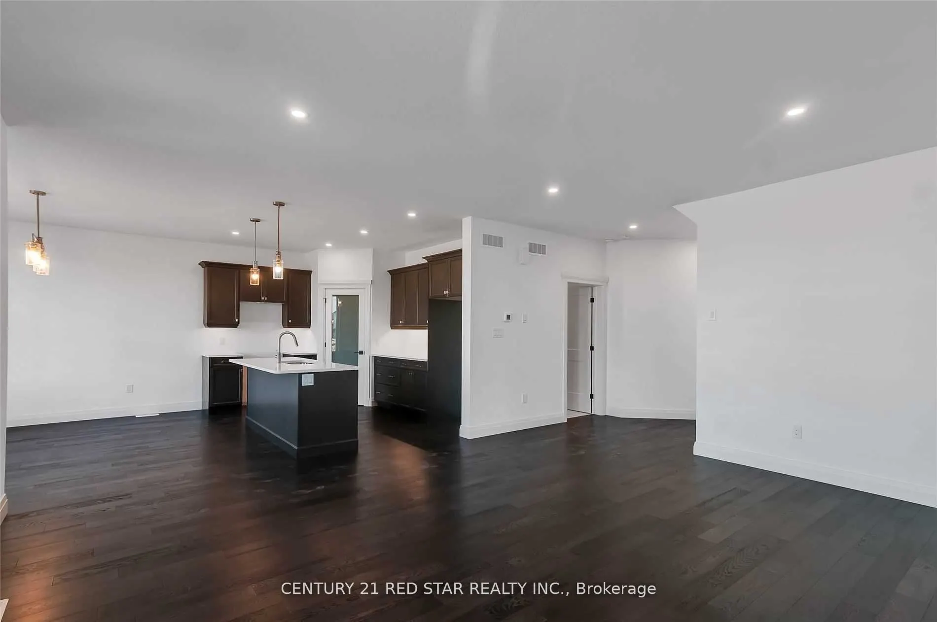 28 Rosina Lane