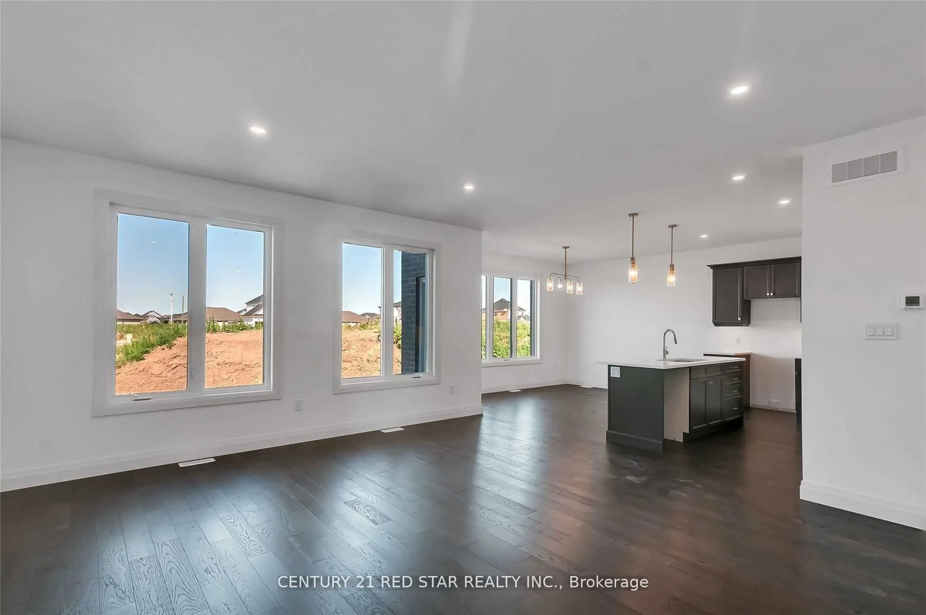 28 Rosina Lane