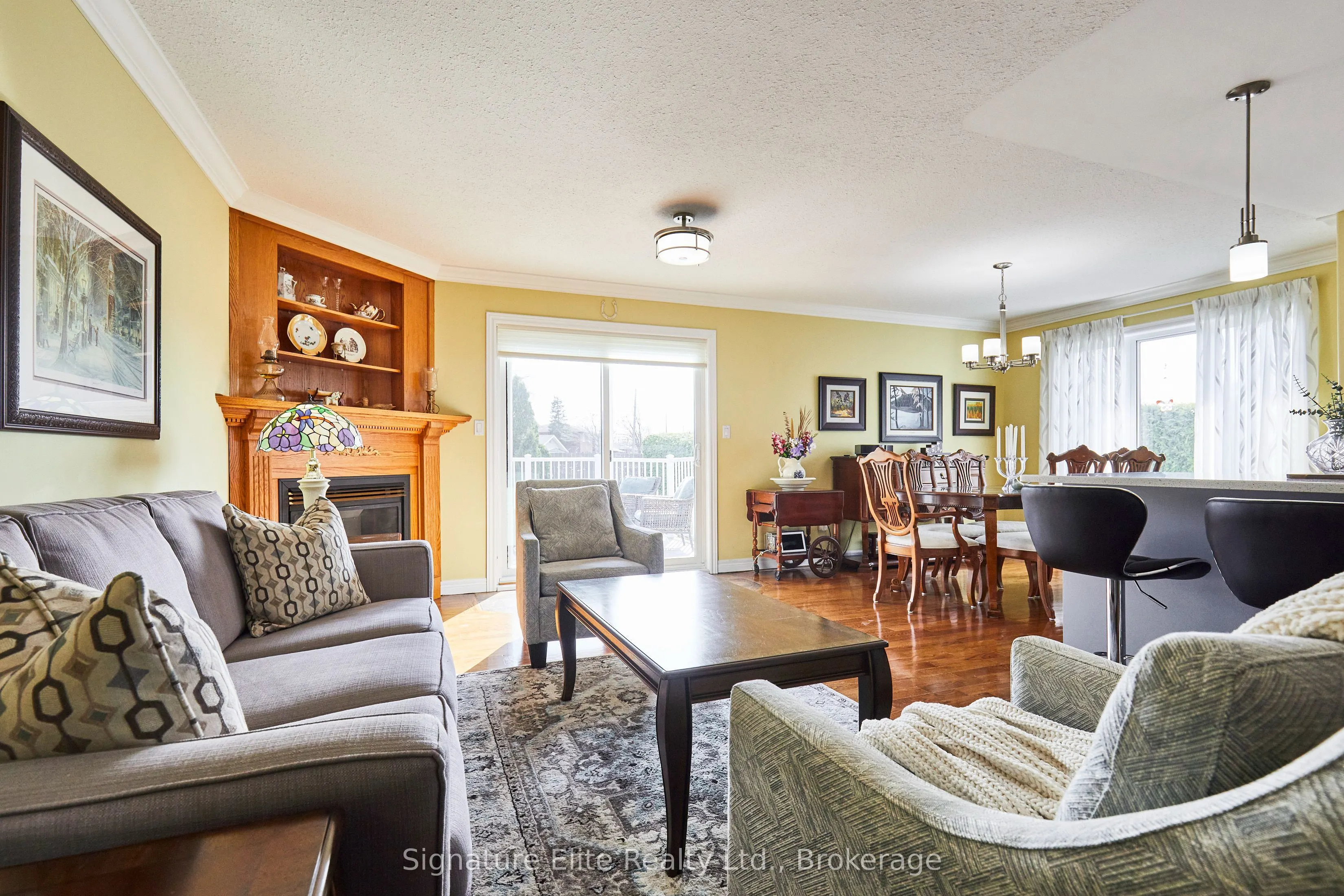 19 Lori Boulevard