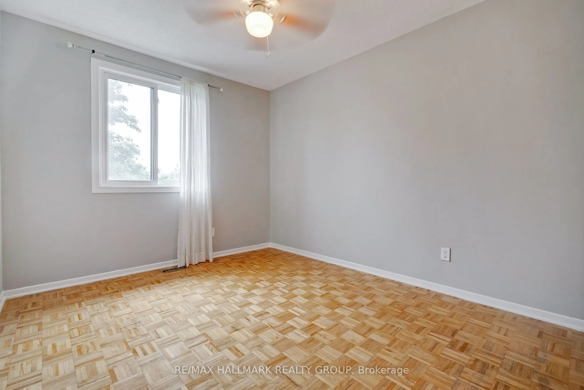 12F Larkshire Lane, #47