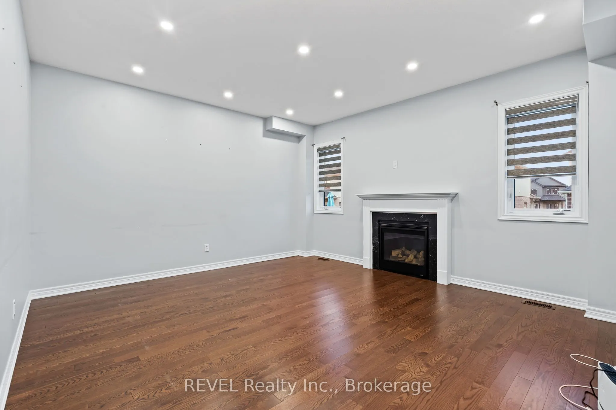 32 Sparkle Drive