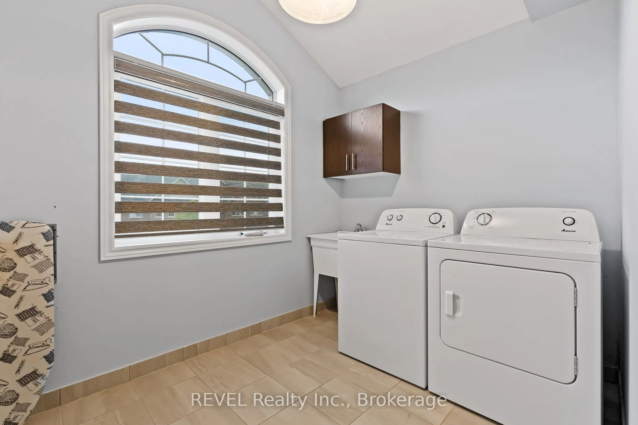 32 Sparkle Drive