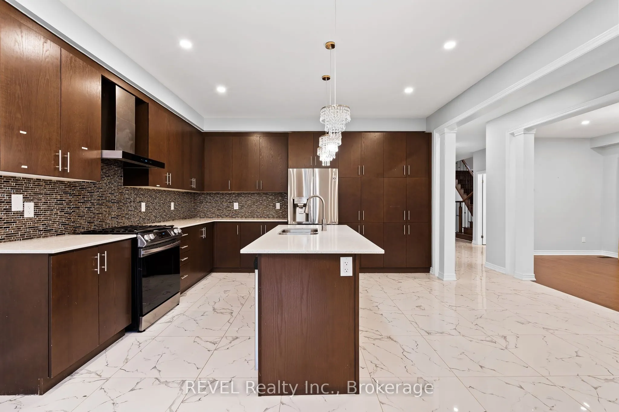 32 Sparkle Drive