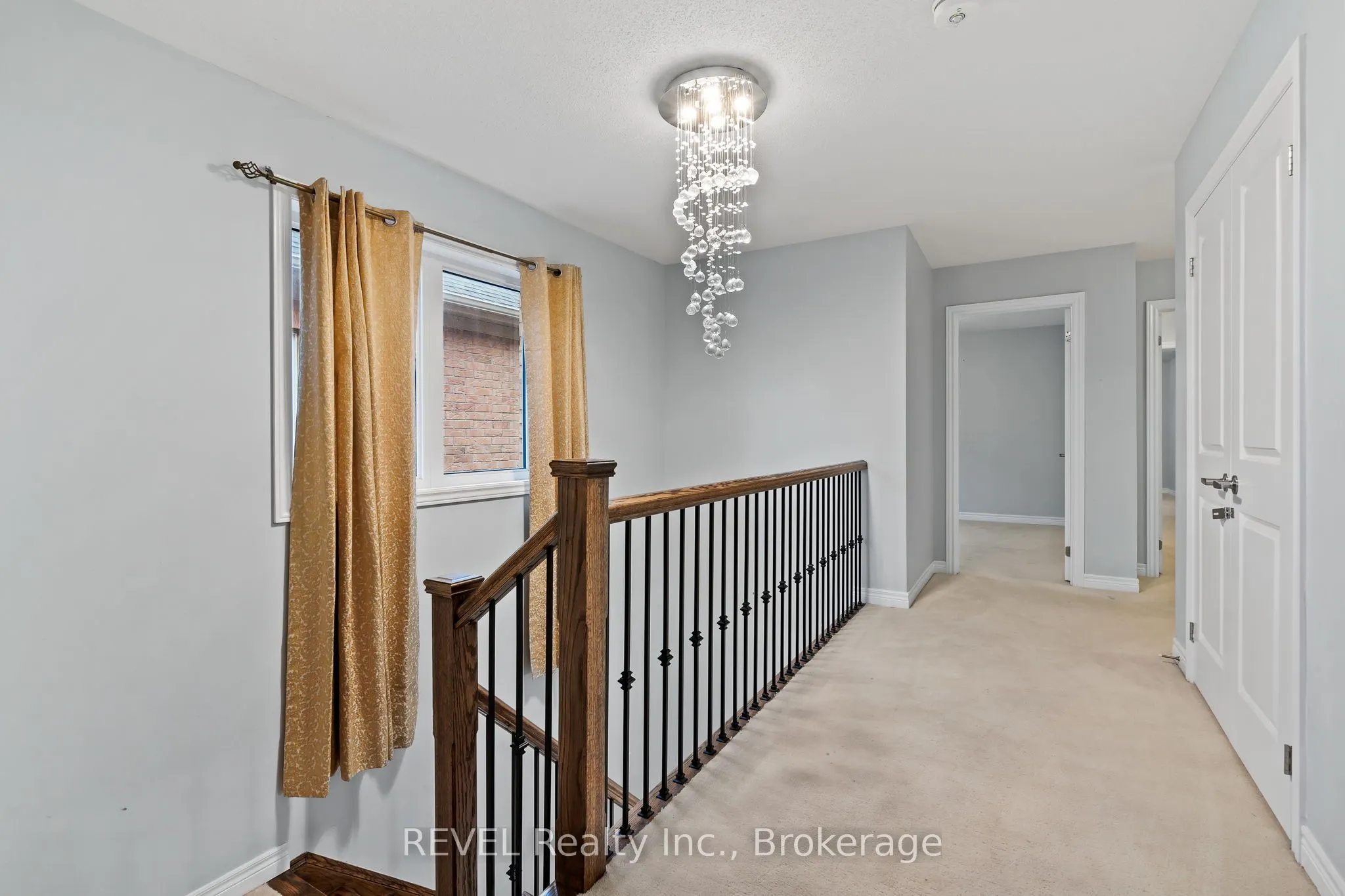 32 Sparkle Drive