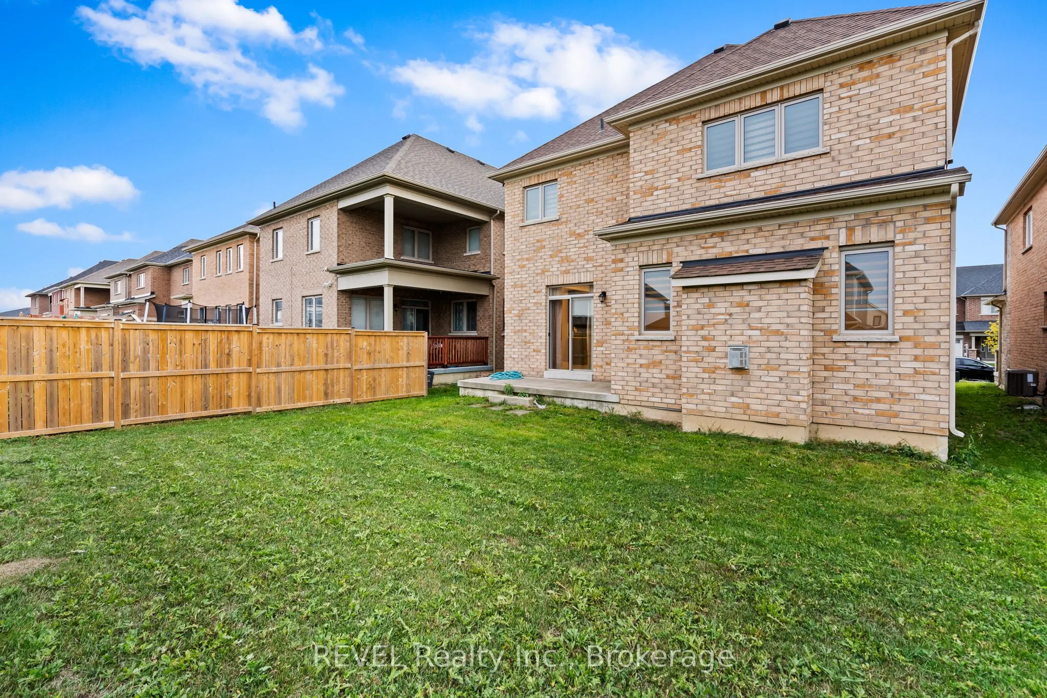 32 Sparkle Drive