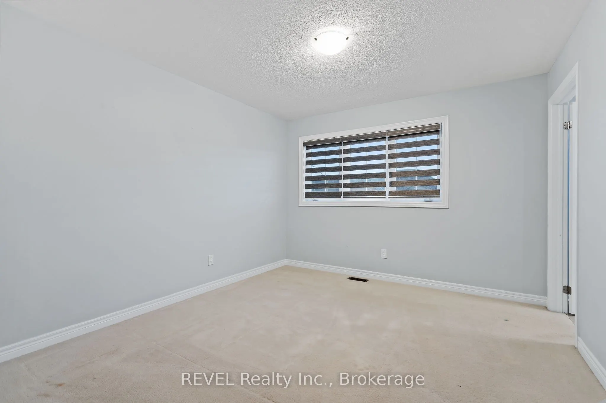 32 Sparkle Drive