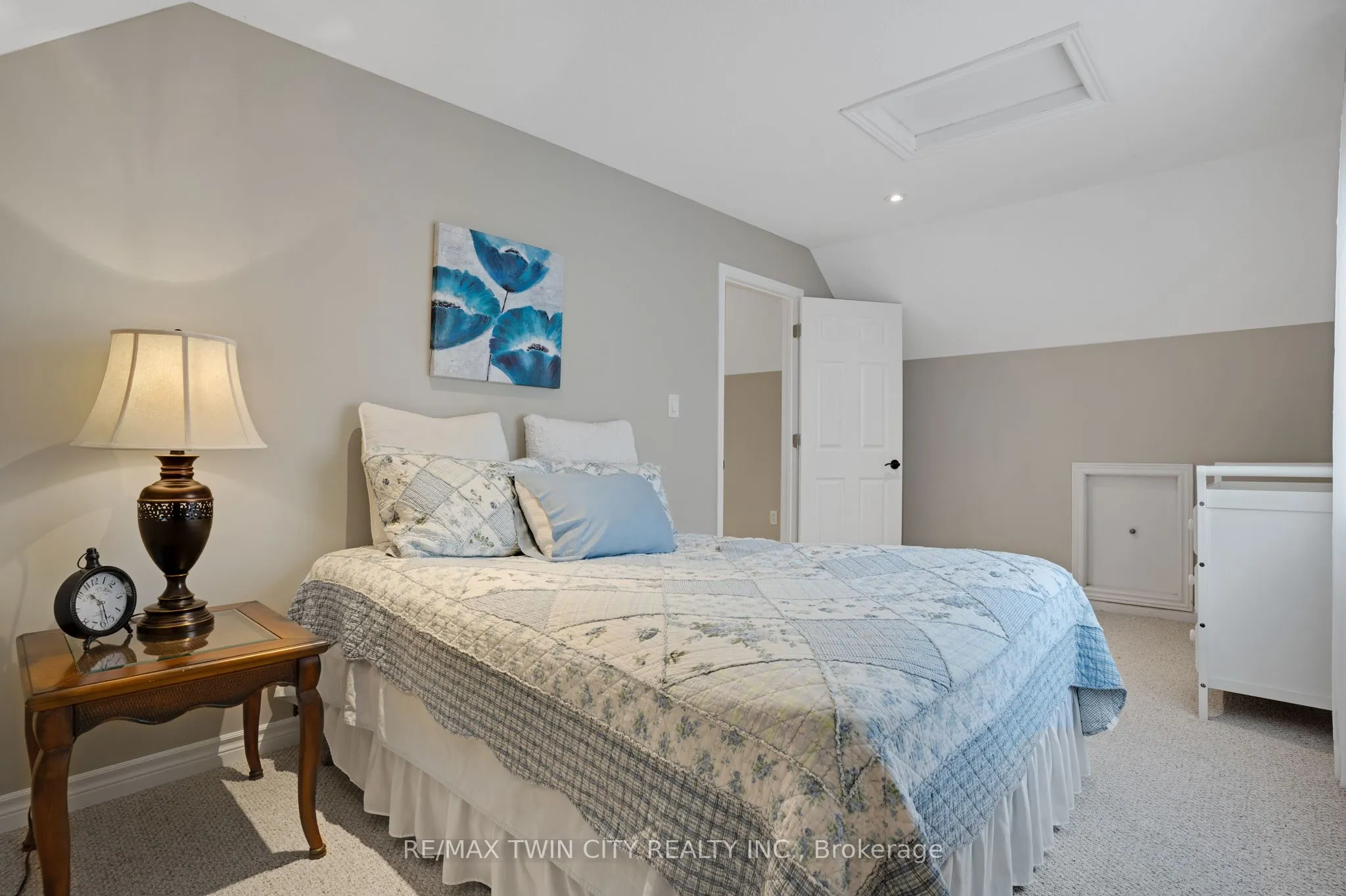 40 LEMONWOOD Place