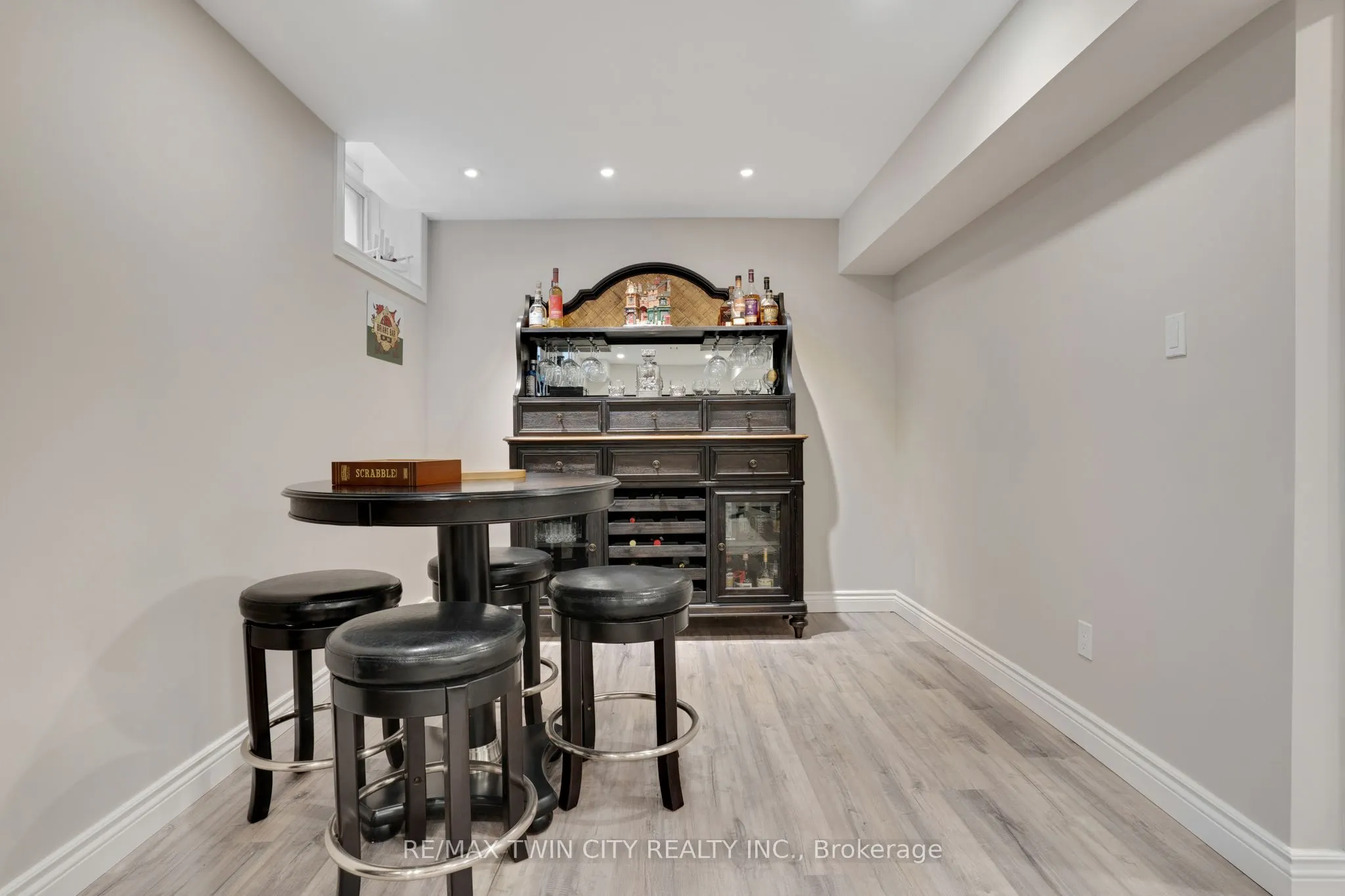 40 LEMONWOOD Place