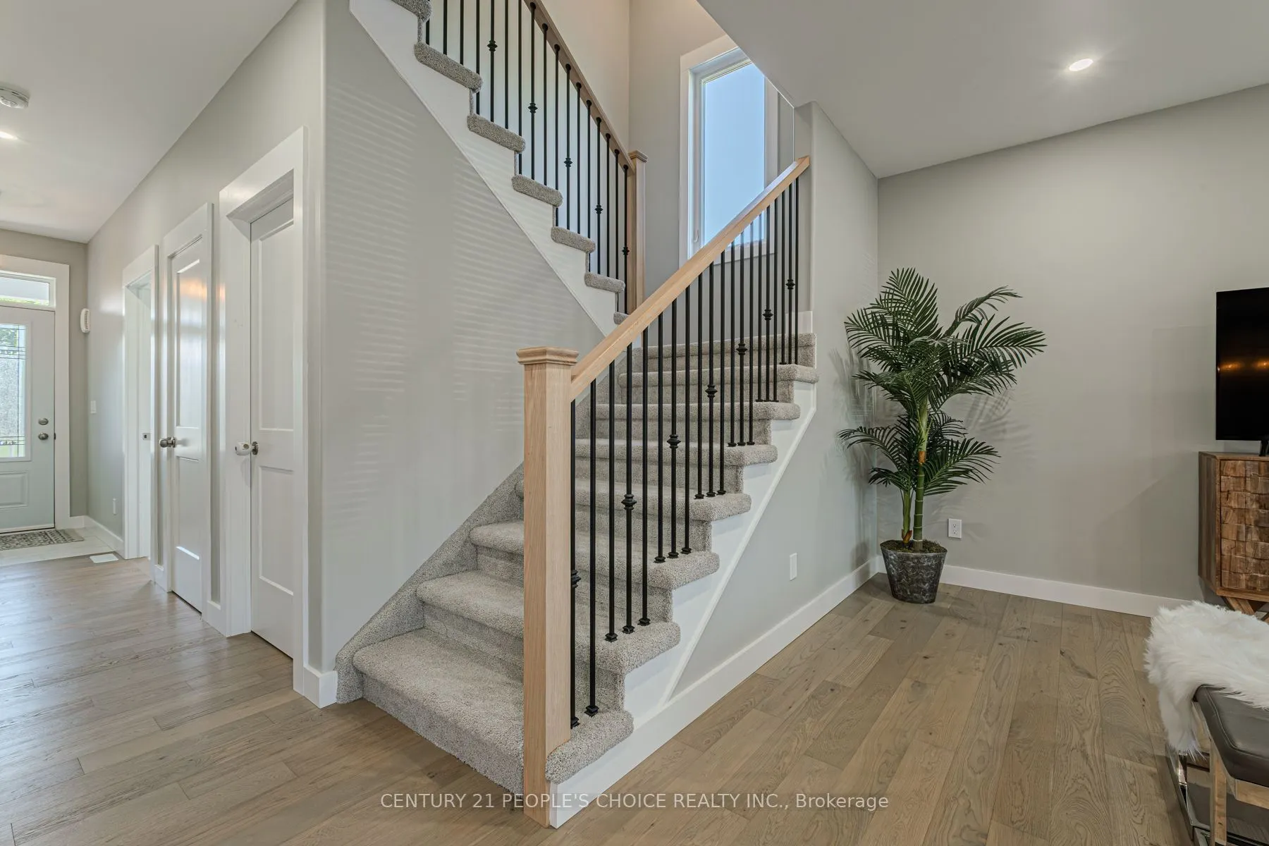 7B Yeager Avenue