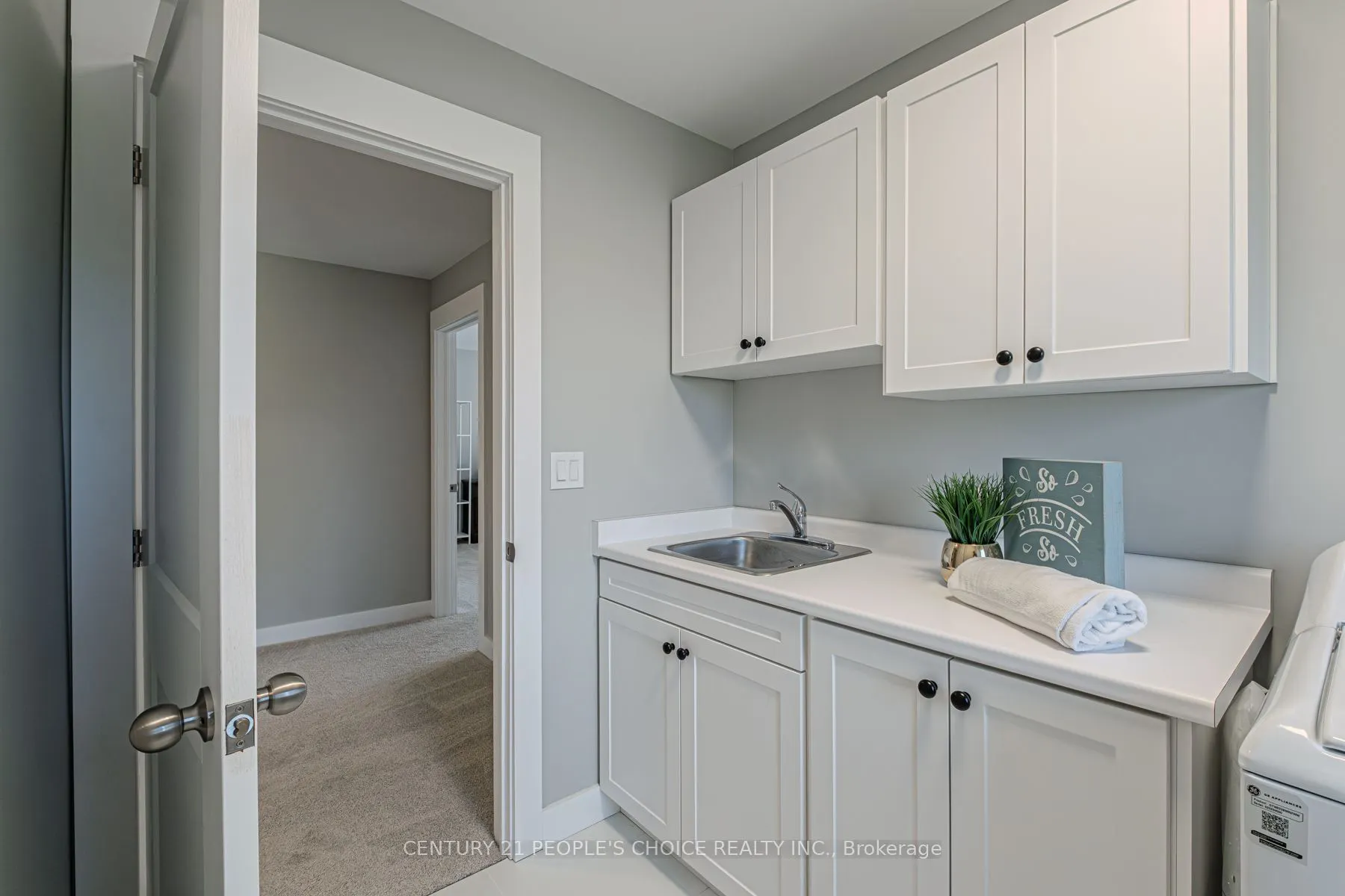 7B Yeager Avenue