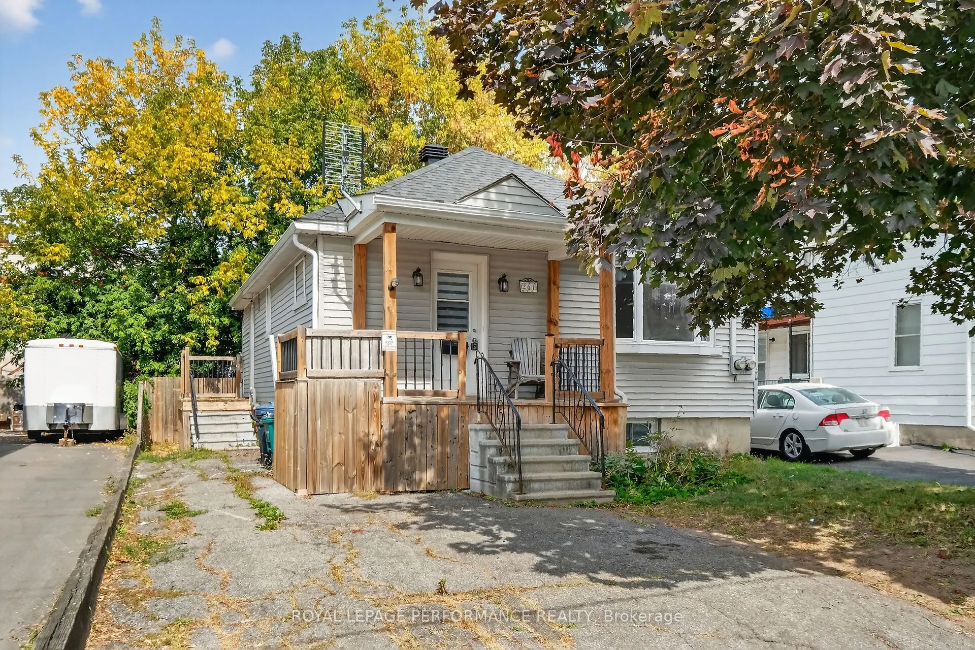 261 Montfort Street