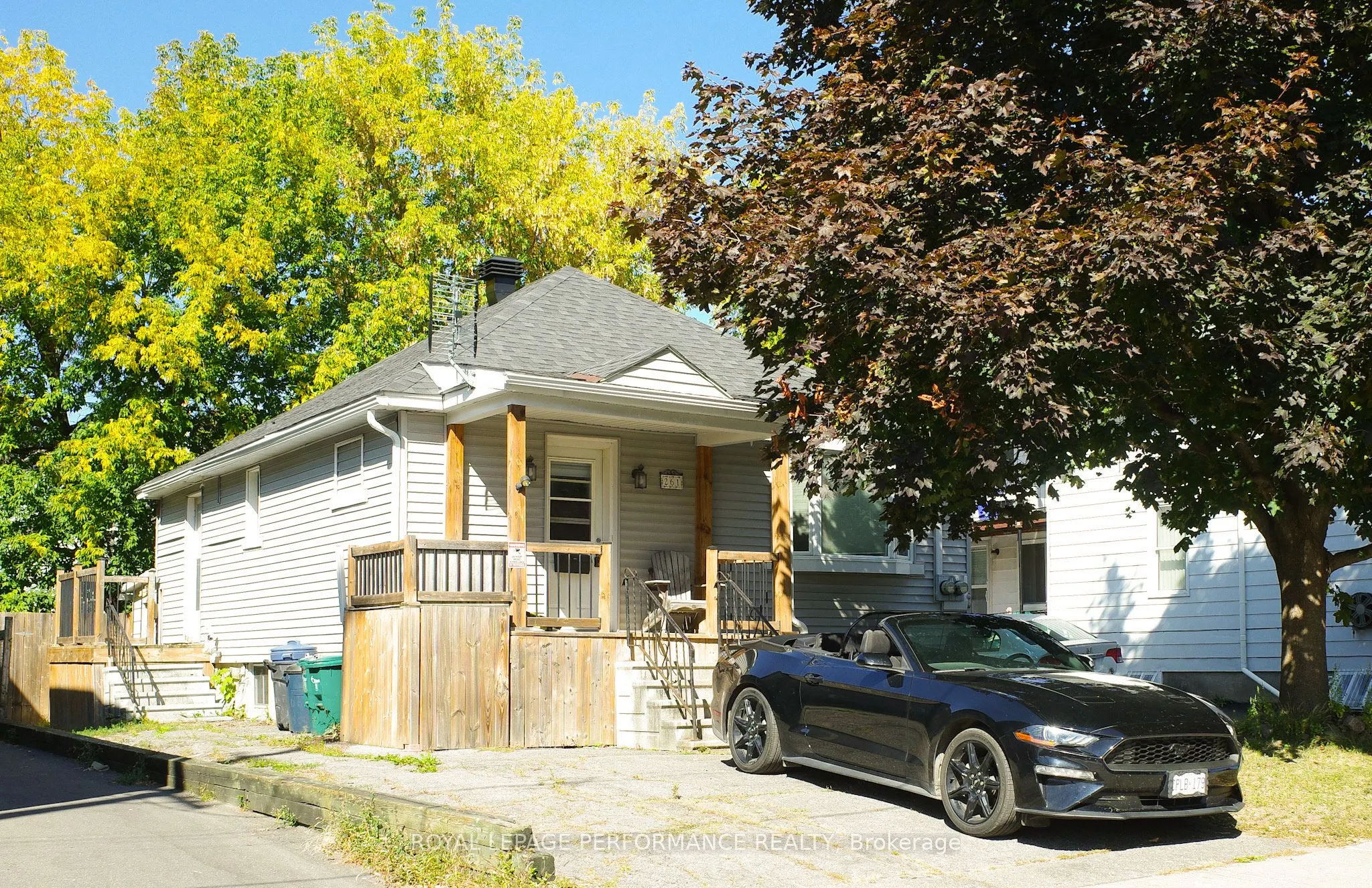 261 Montfort Street