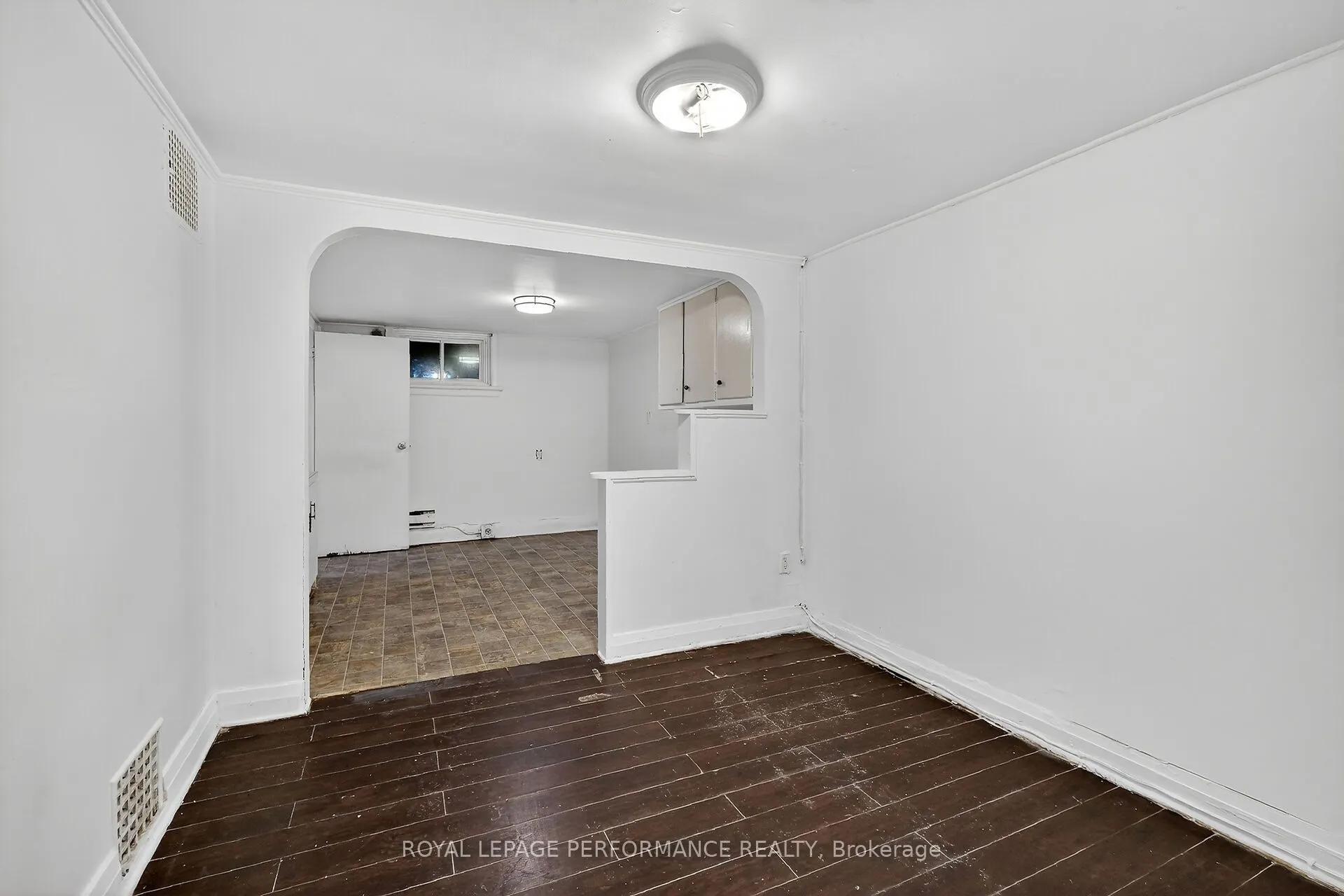 261 Montfort Street