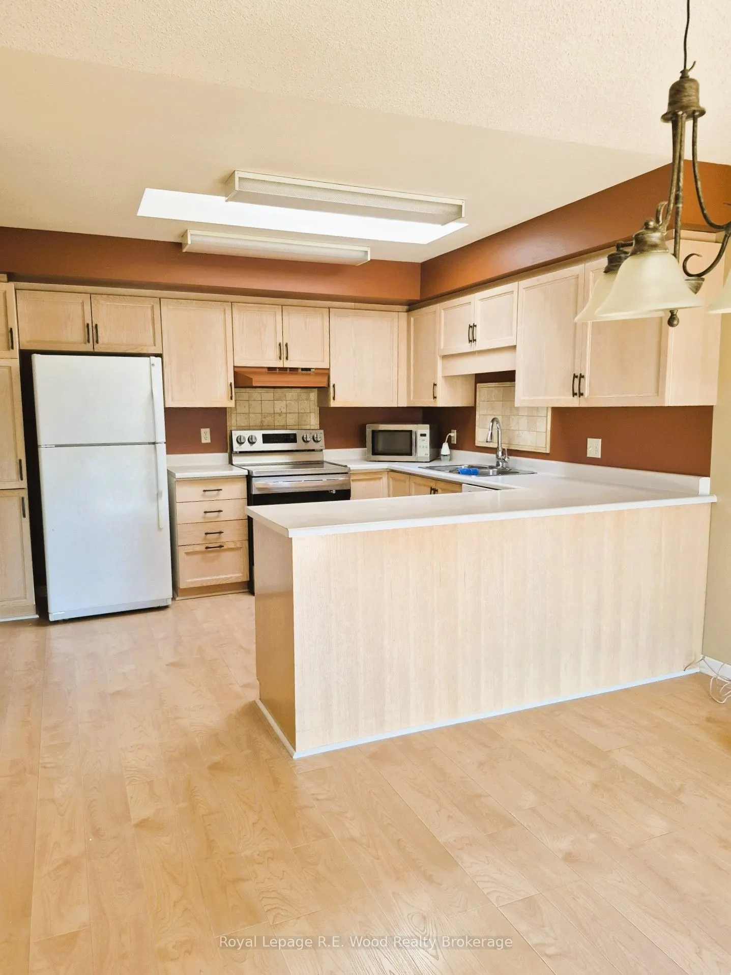 58 Hawkins Crescent