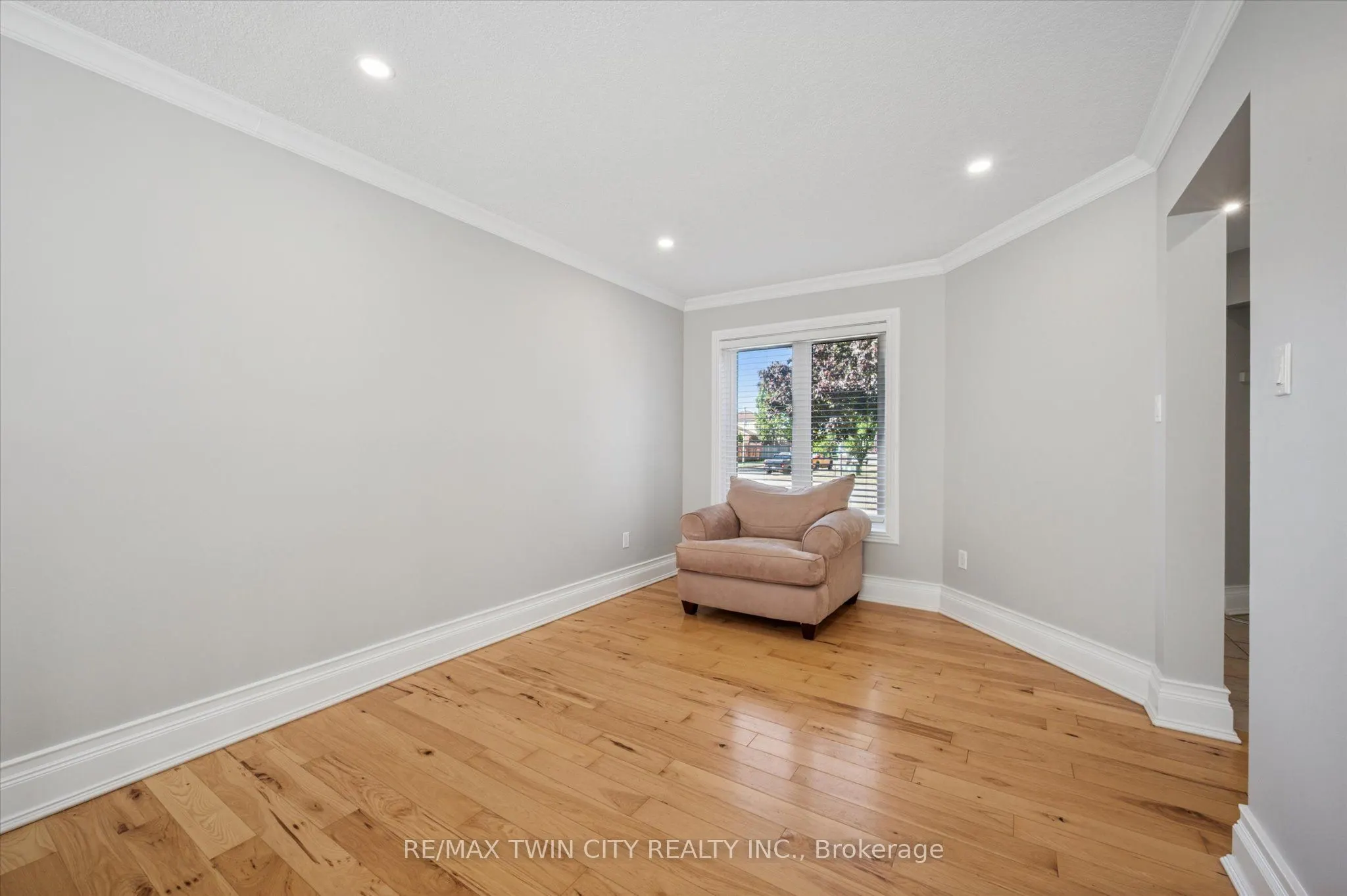55 Enfield Drive