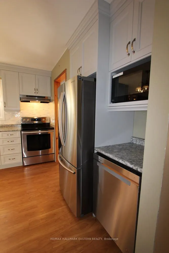 1092 Mid Belmont 7th Line