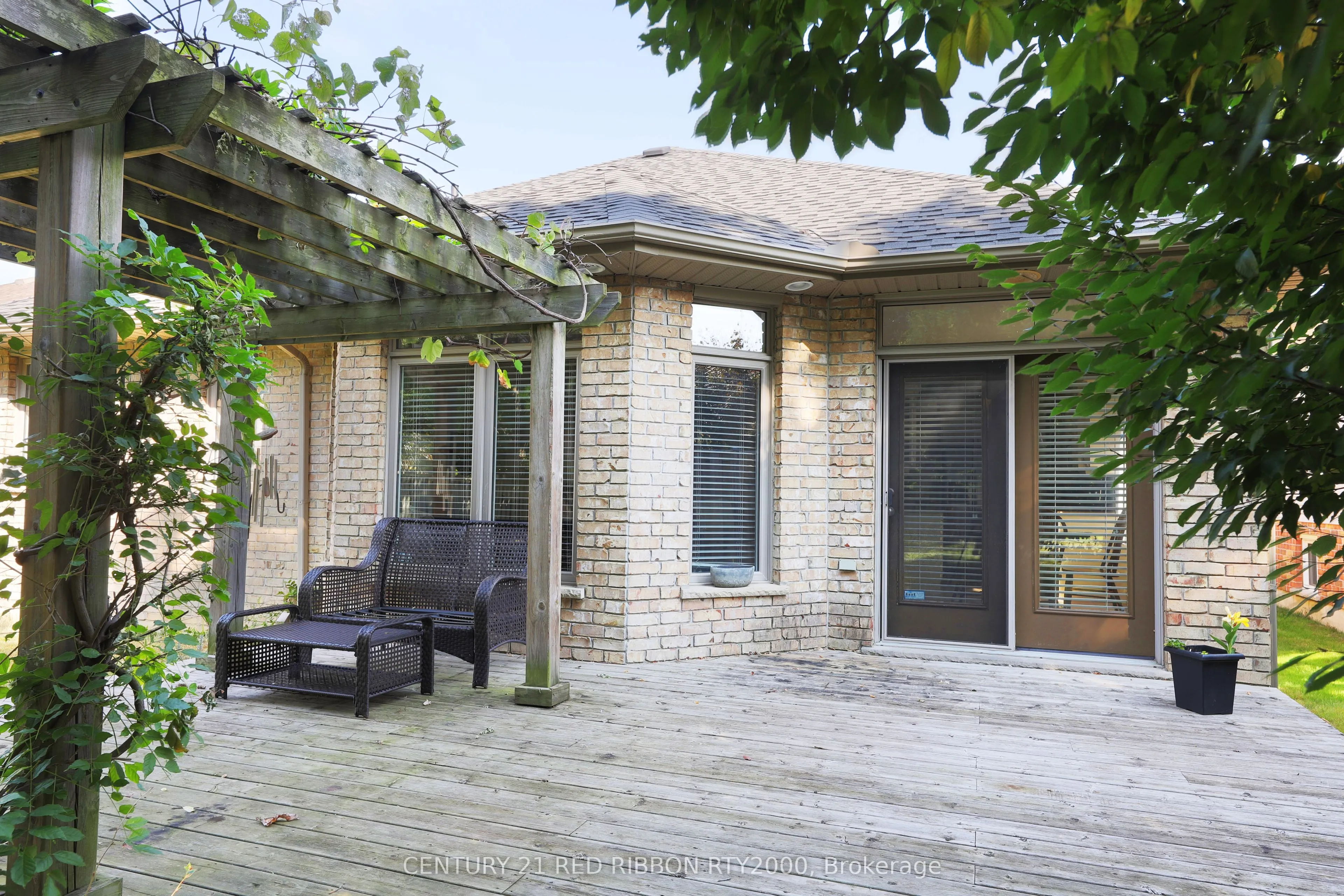 258 Deruiter Drive