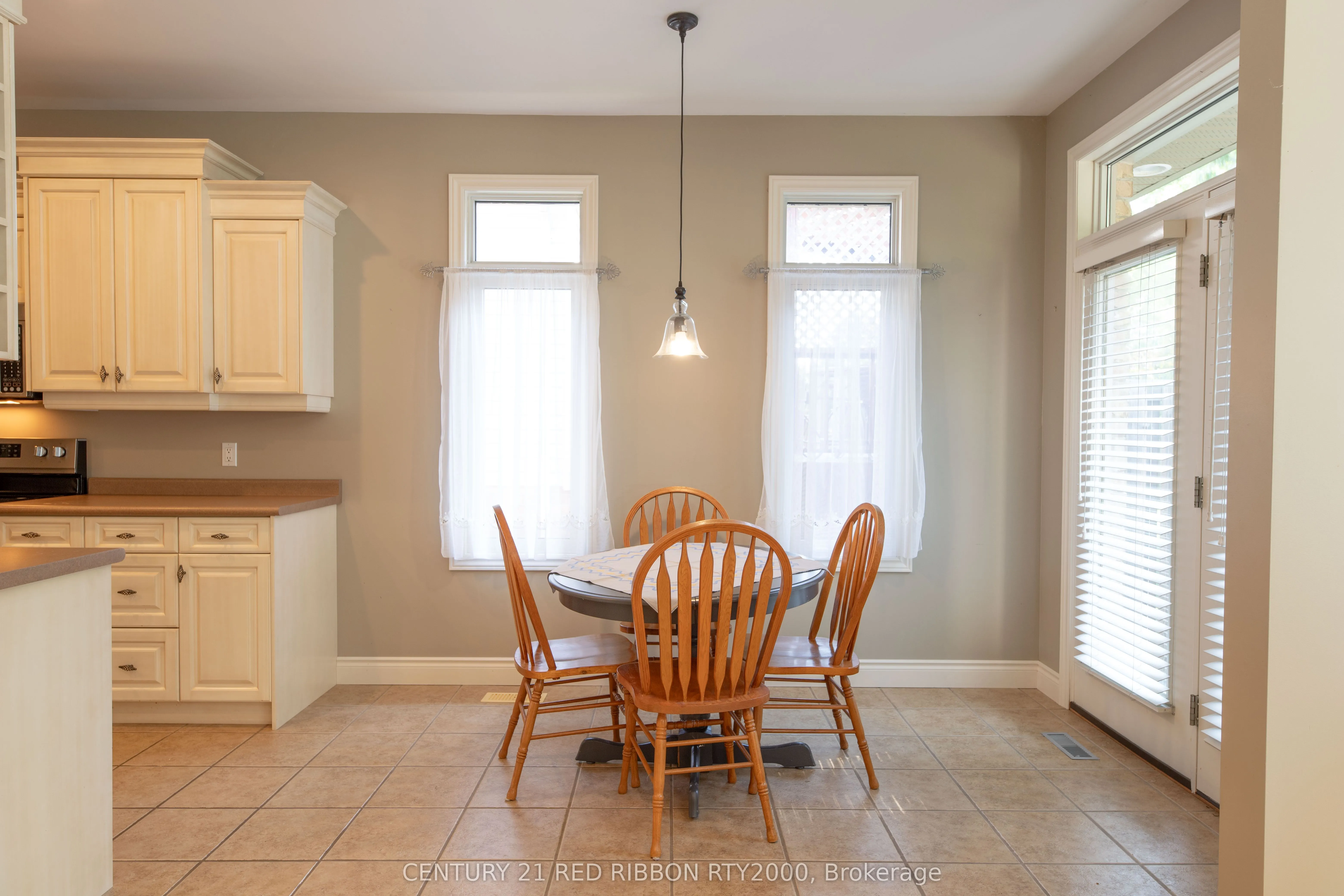 258 Deruiter Drive