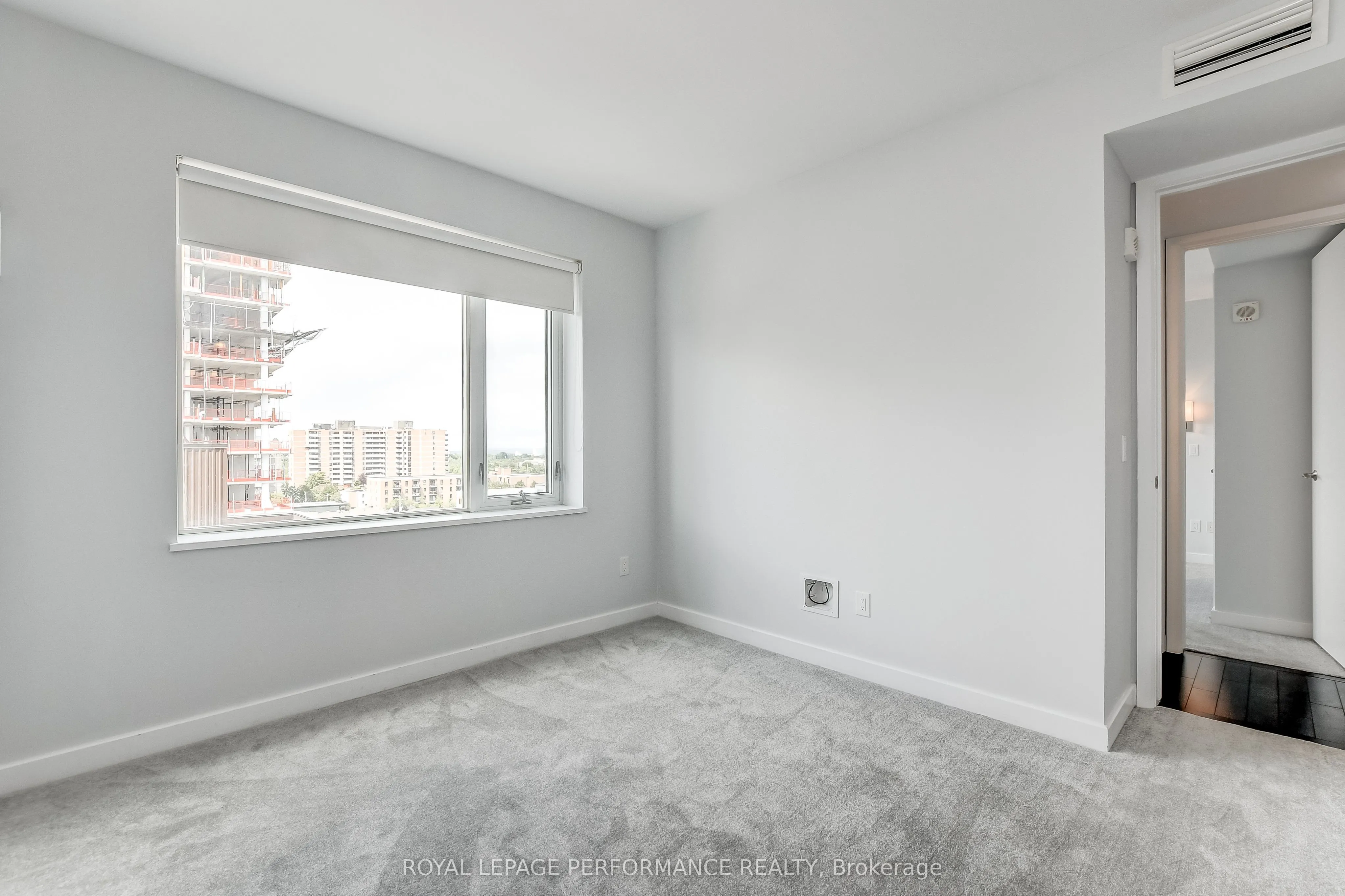 201 Parkdale Avenue, #907