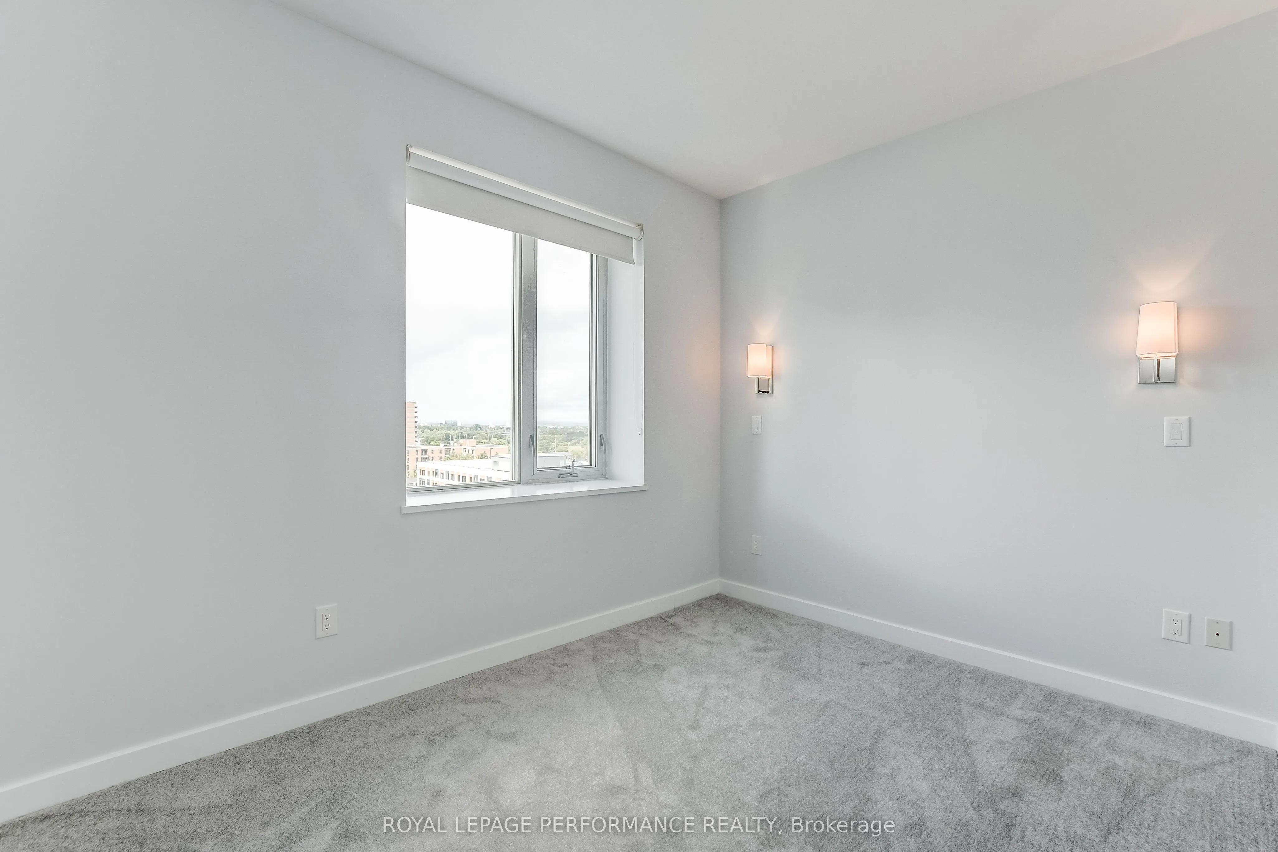 201 Parkdale Avenue, #907