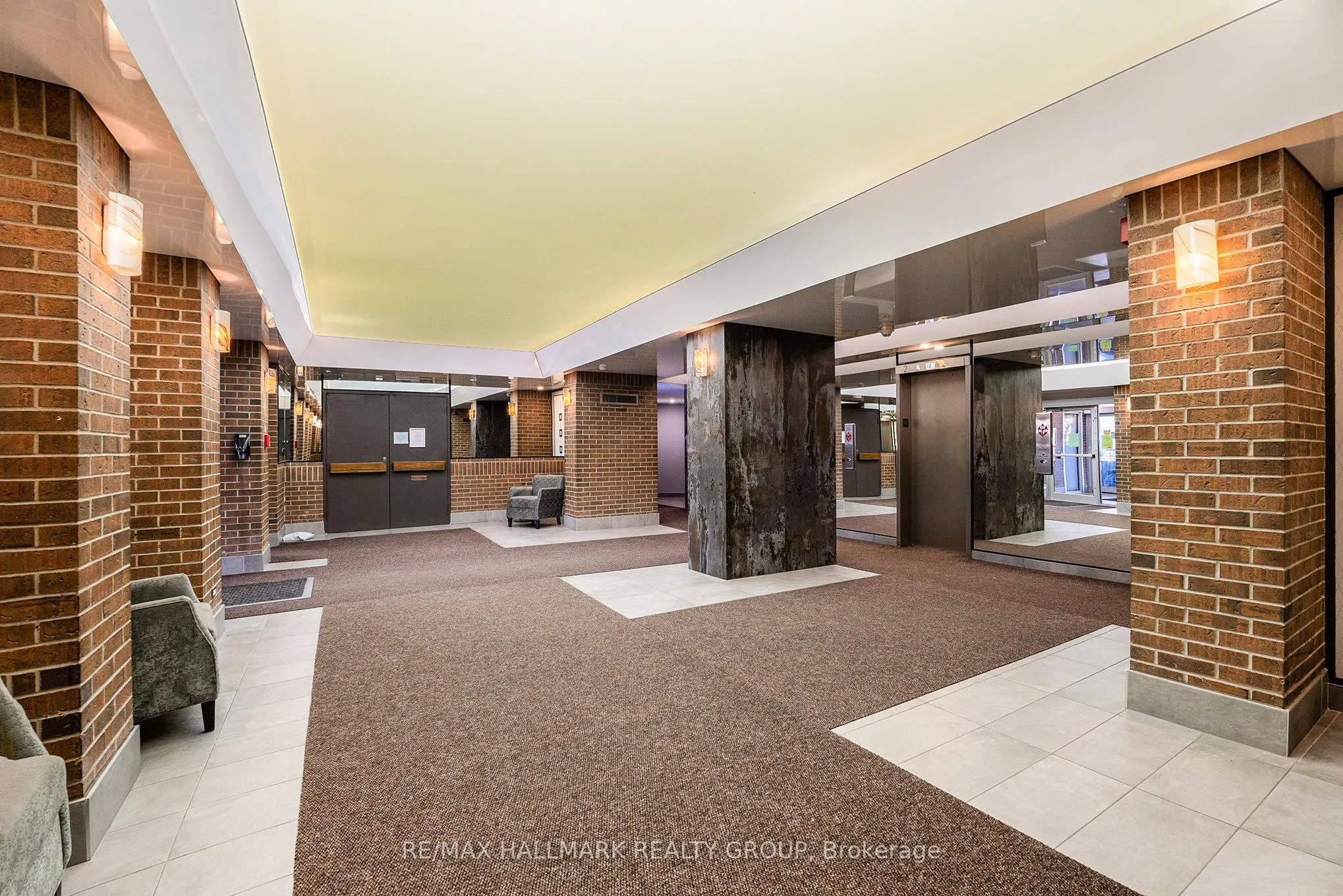 1380 Prince Of Wales Drive, #1005