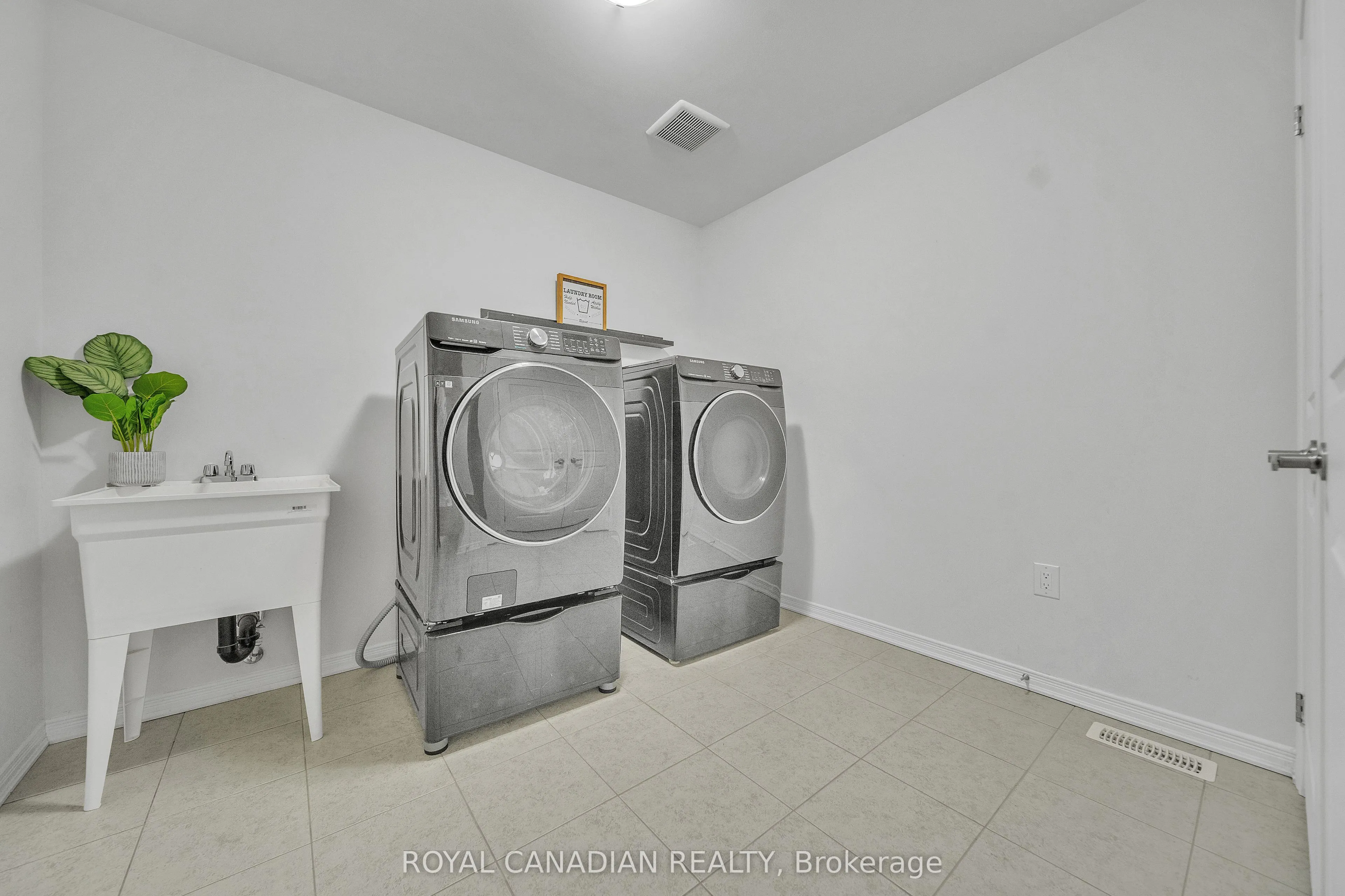 237 Kinsman Drive