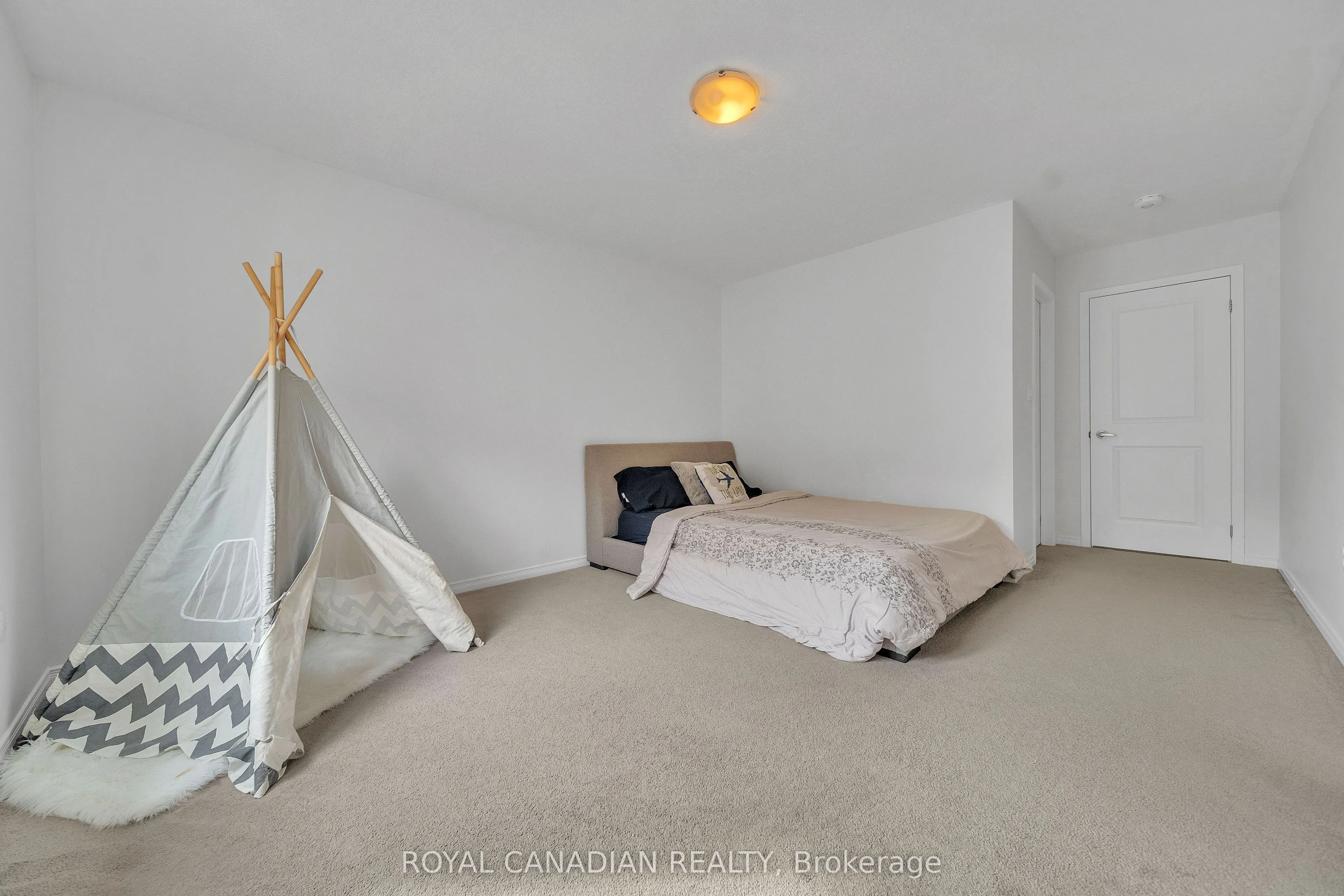 237 Kinsman Drive