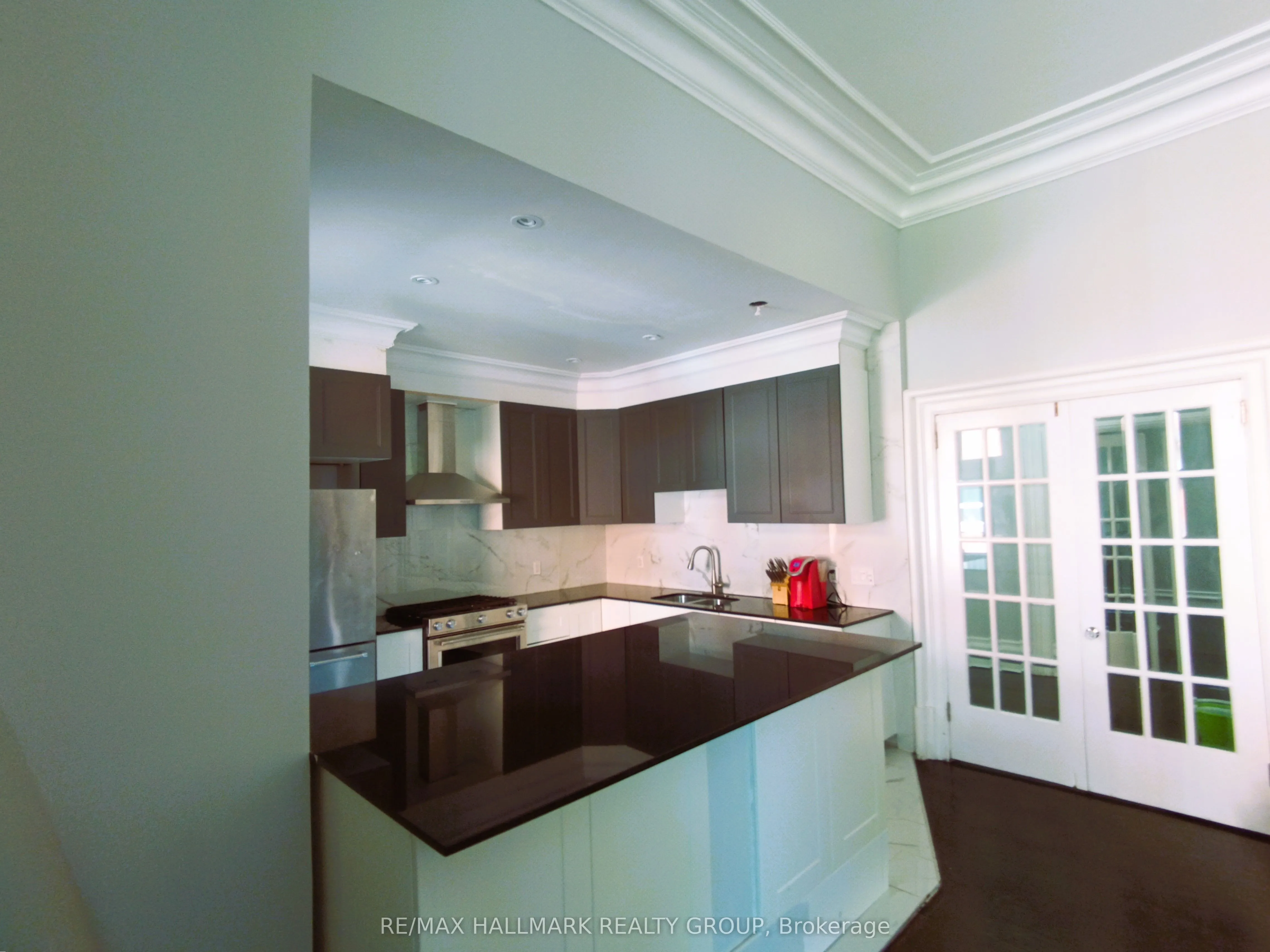 460 Wilbrod Street, #1