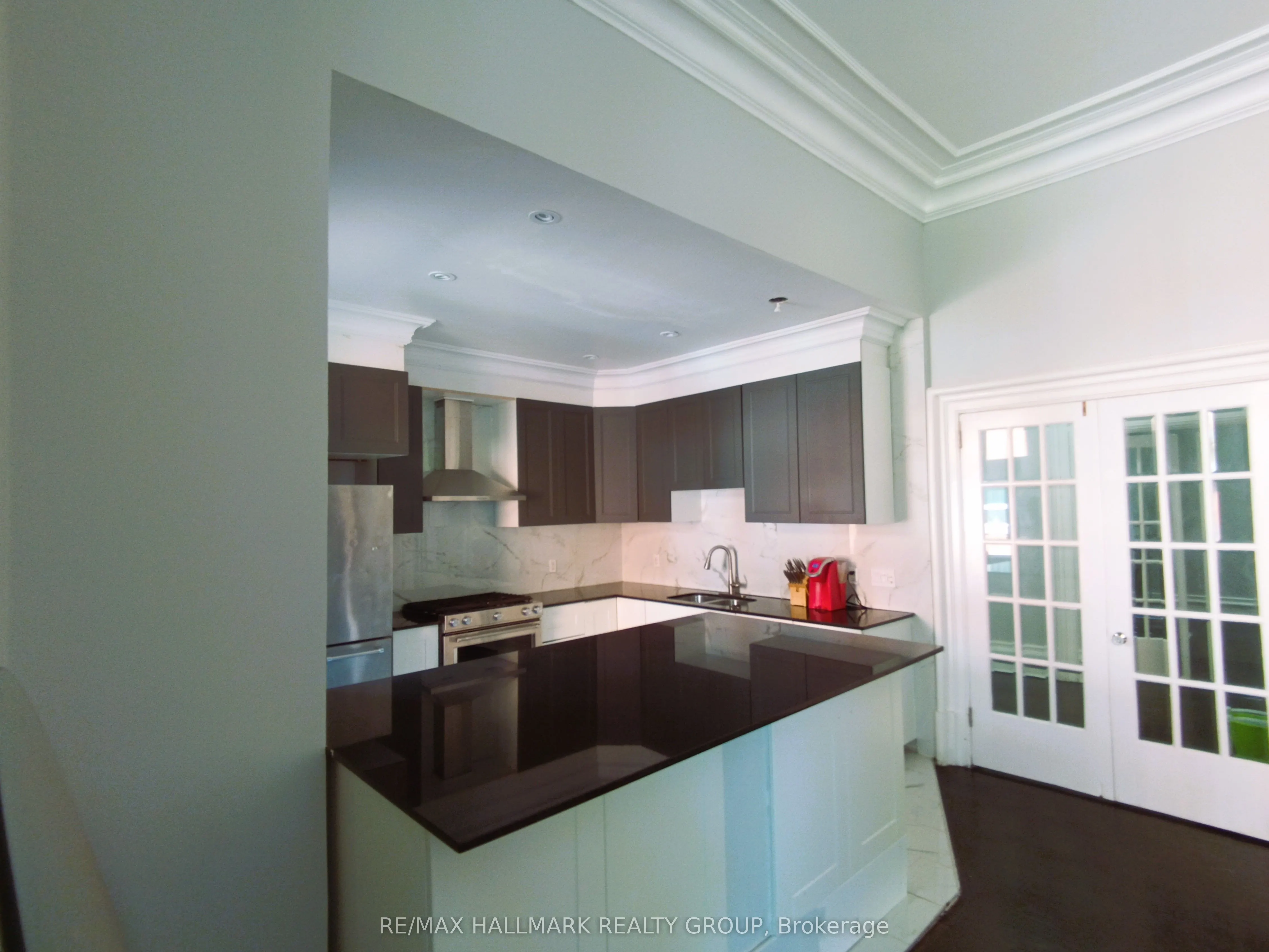 460 Wilbrod Street, #1