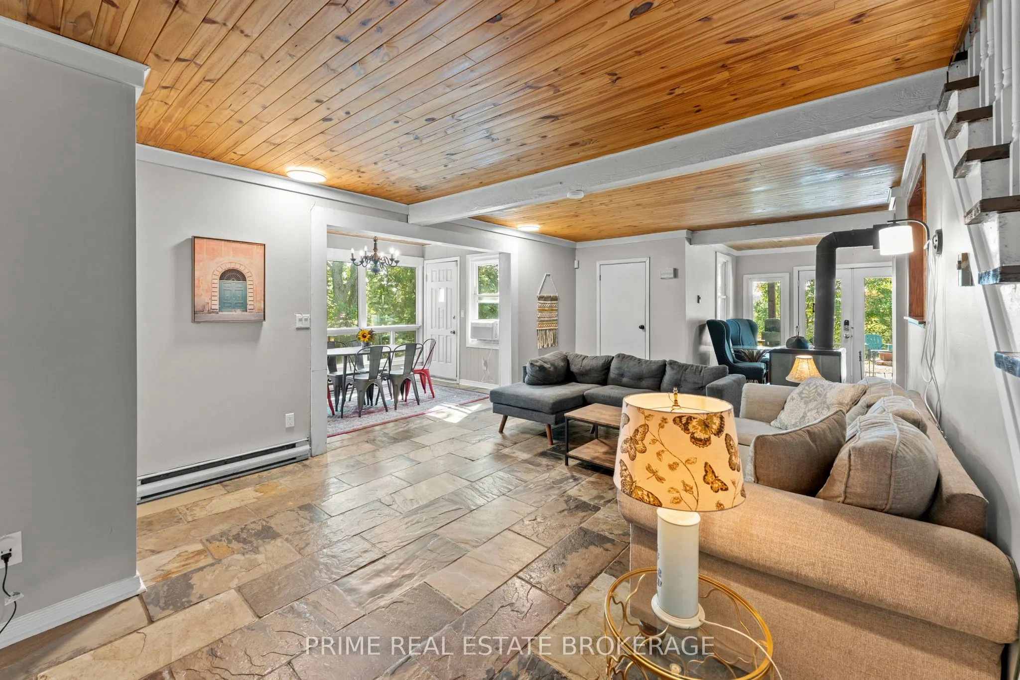 7166 Outer Drive