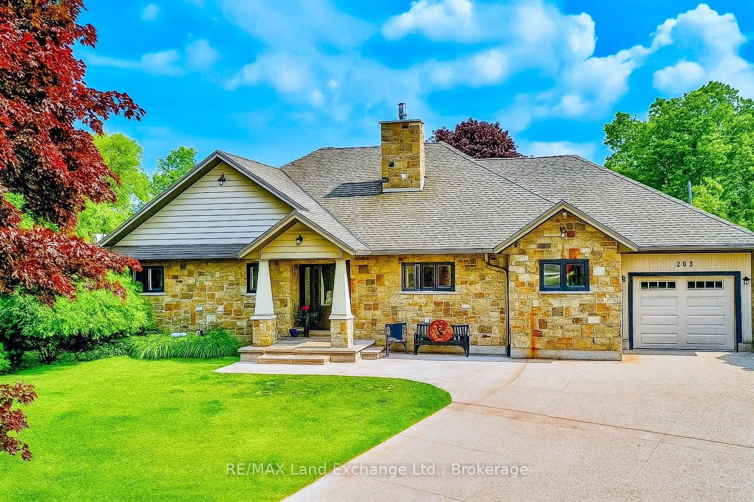 203 Campbell Crescent