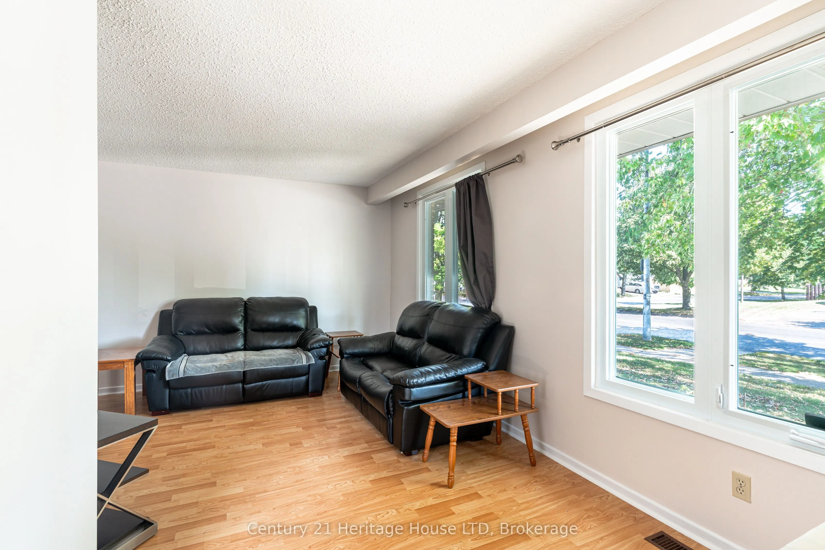 387 First Avenue N